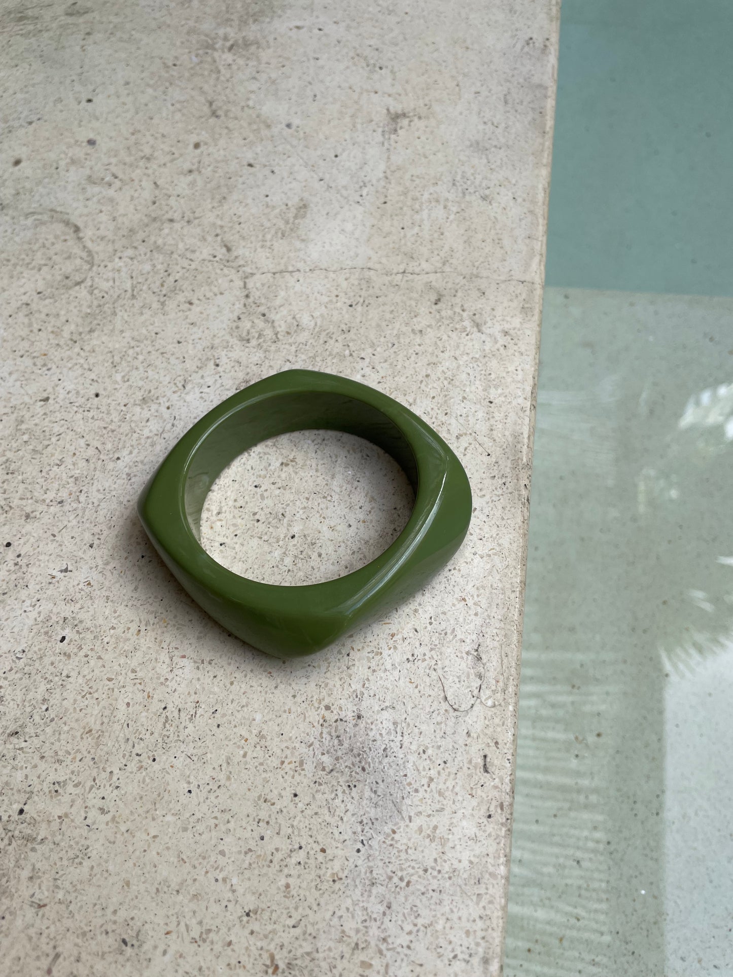 Resine bangle