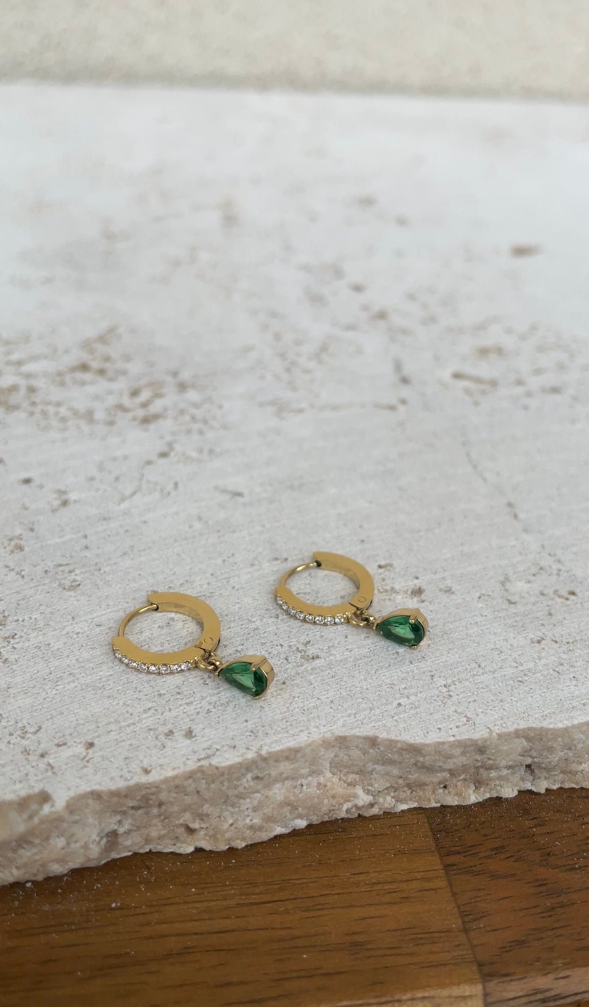 Mono drop earrings