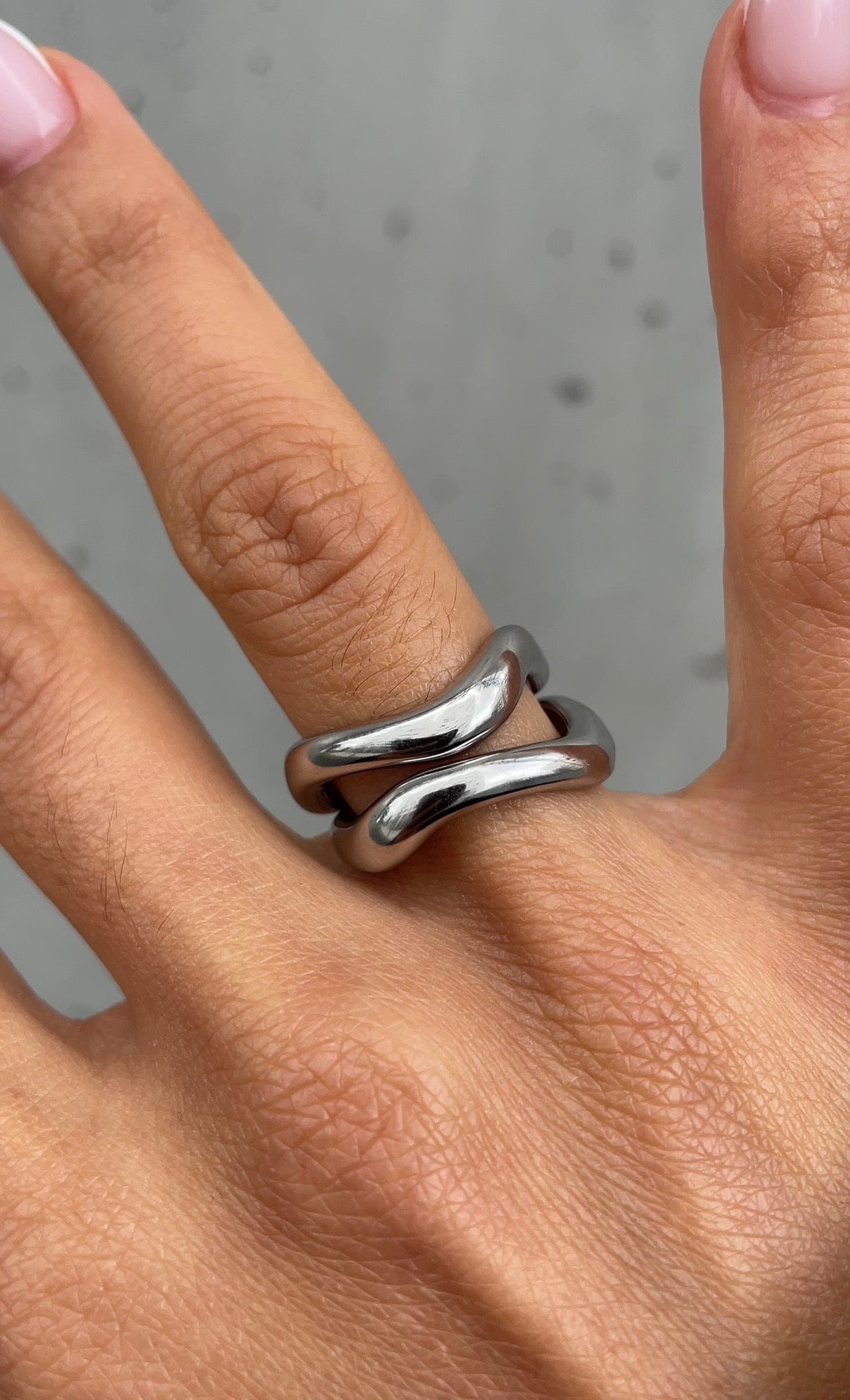 Duo wave ring
