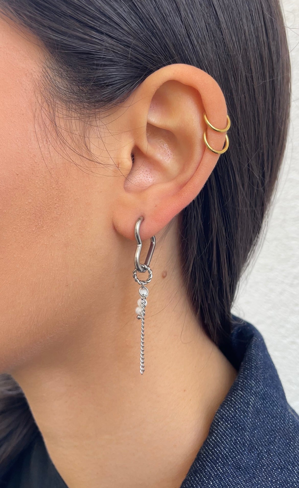 Asymetric heart earrings