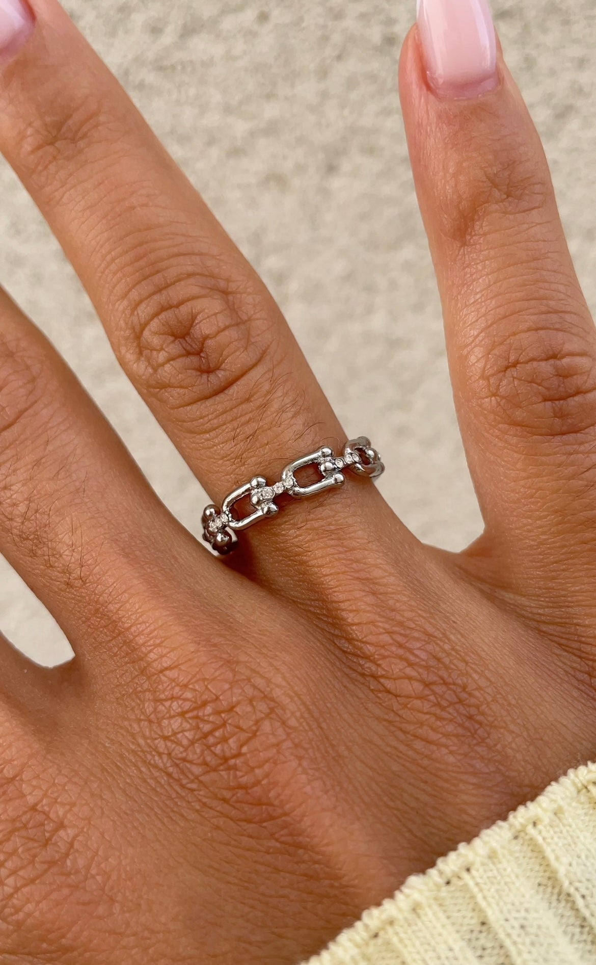 Thin chain ring