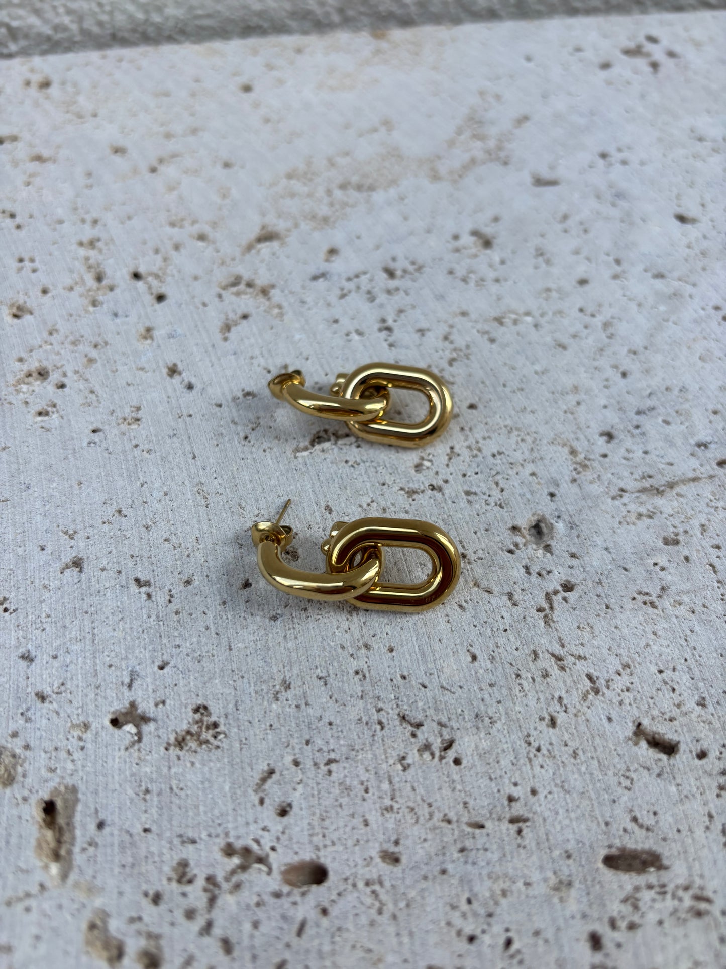 Mini oval x hoops earrings