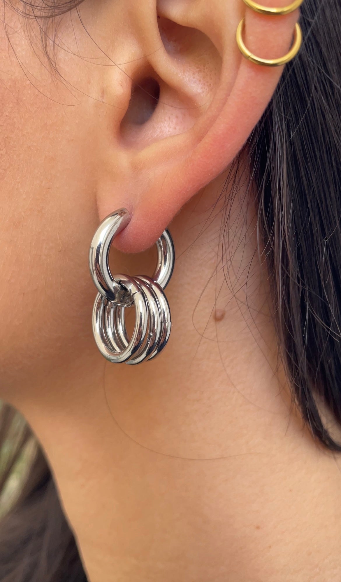 Round x hoop