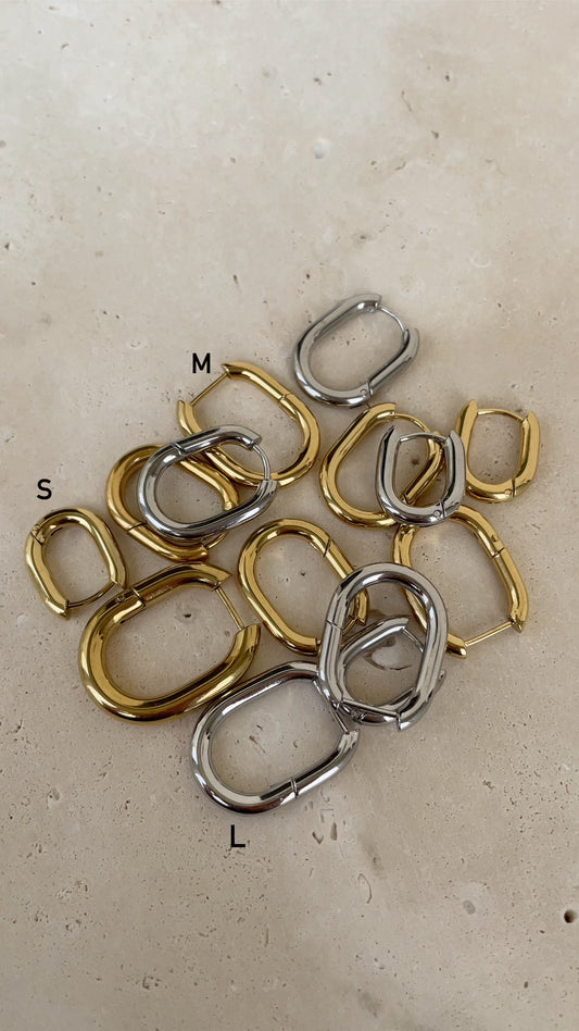 Oval earrings