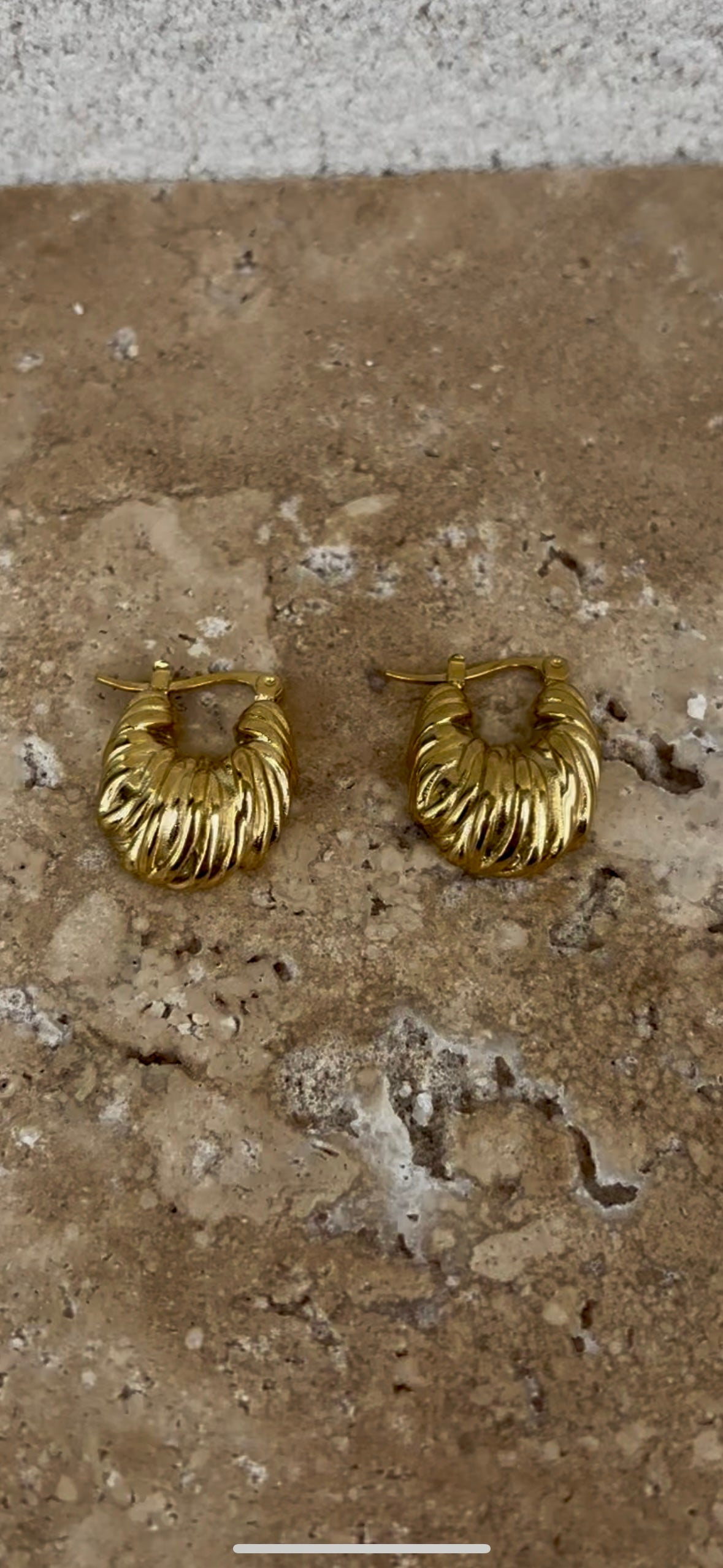 Mini Croissant earrings
