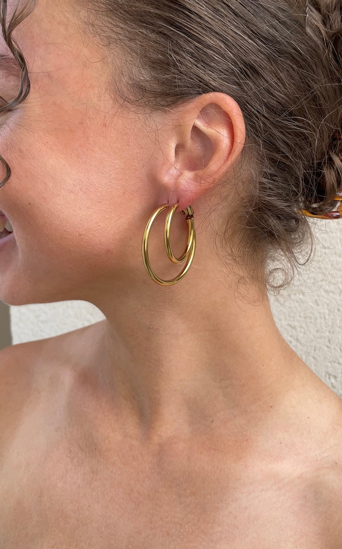 Duo thin Hailey hoops