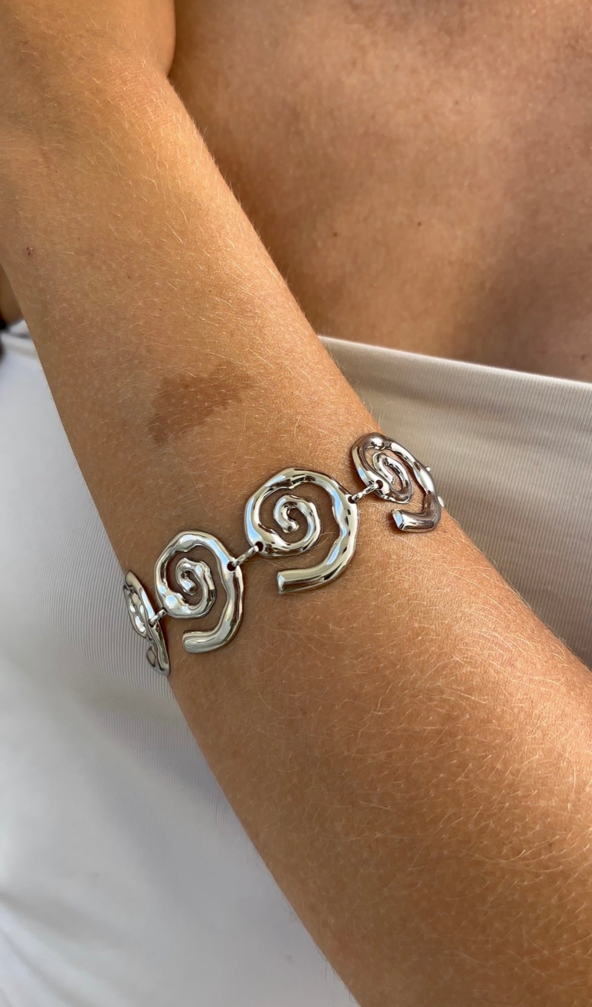 Spiral bracelet
