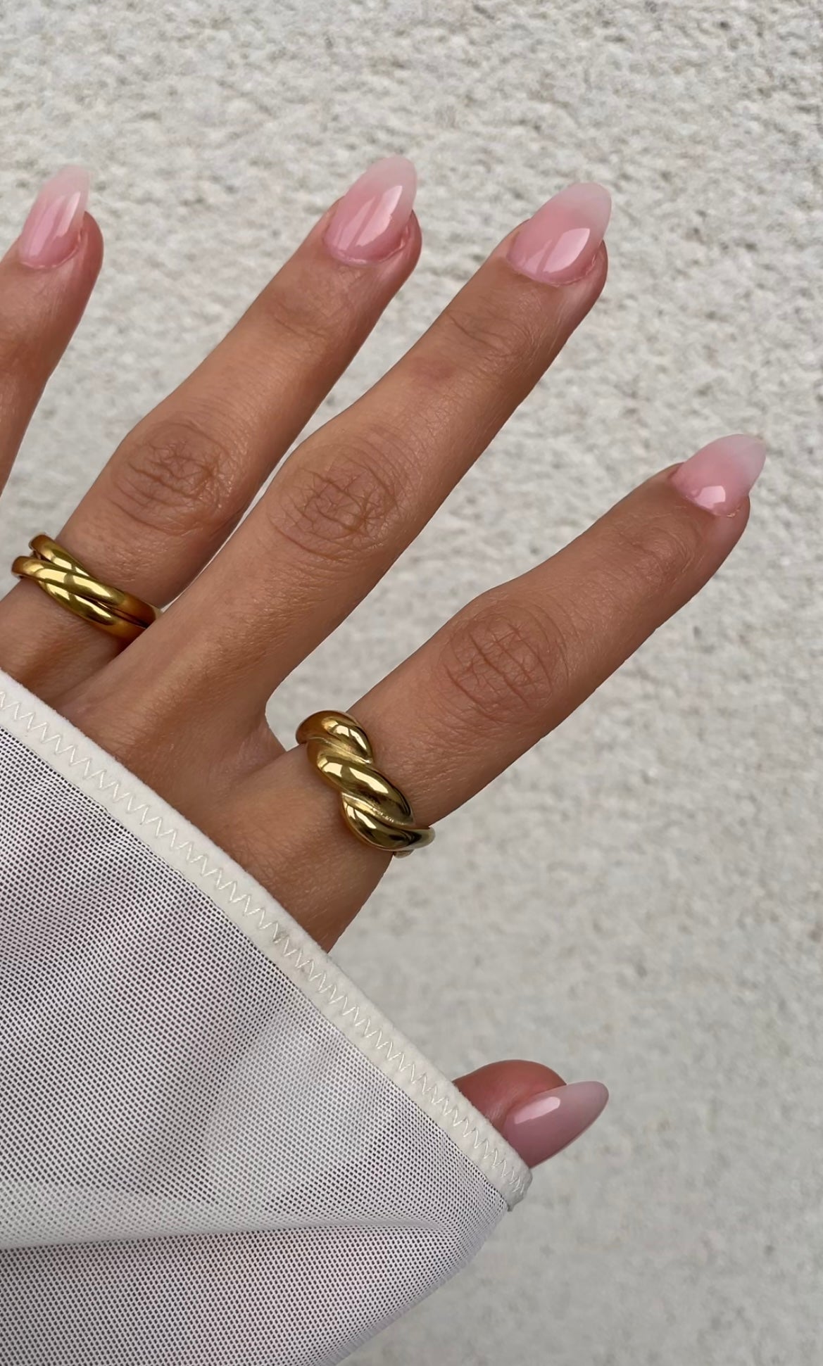 Twisted ring