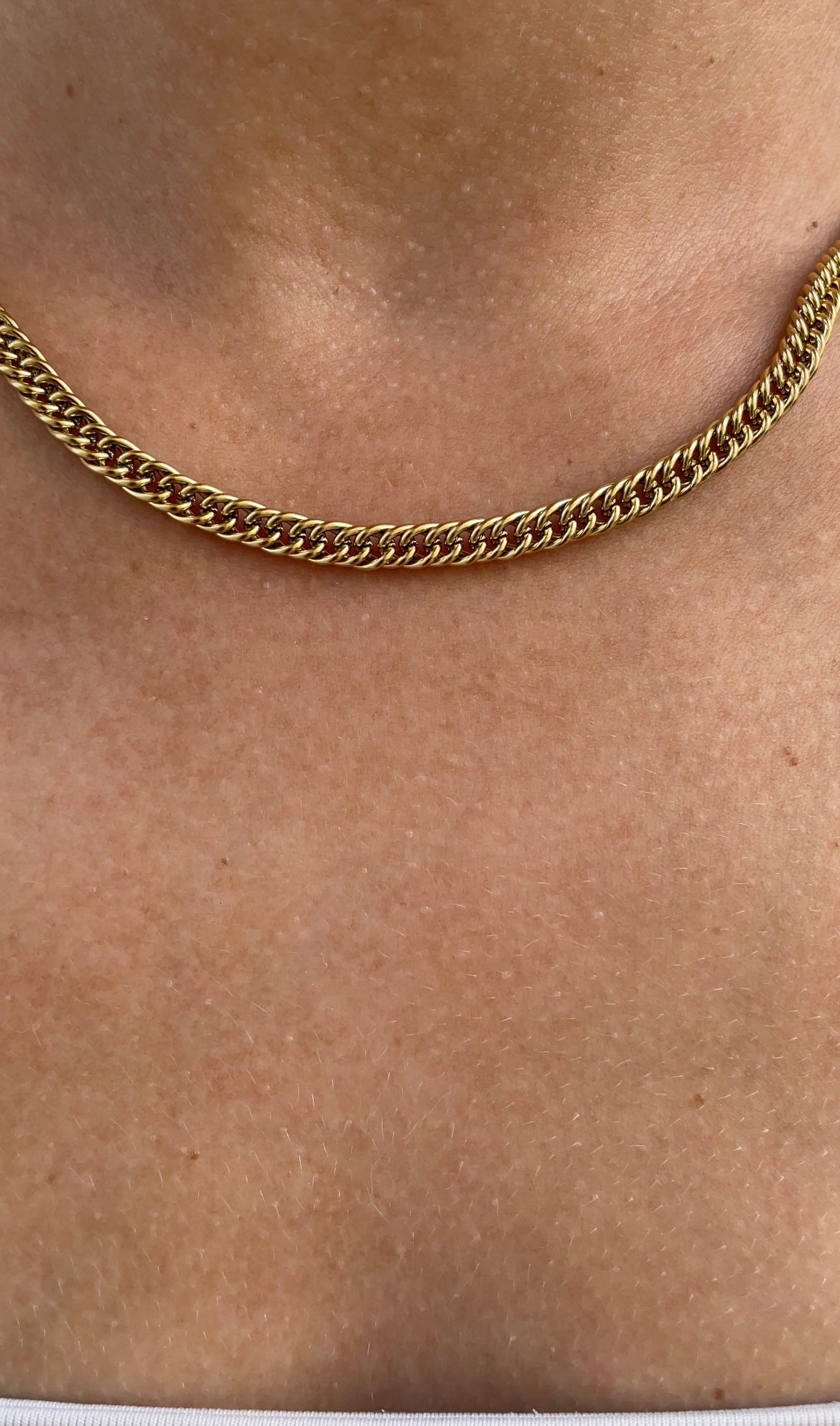 Thin maillon chain necklace
