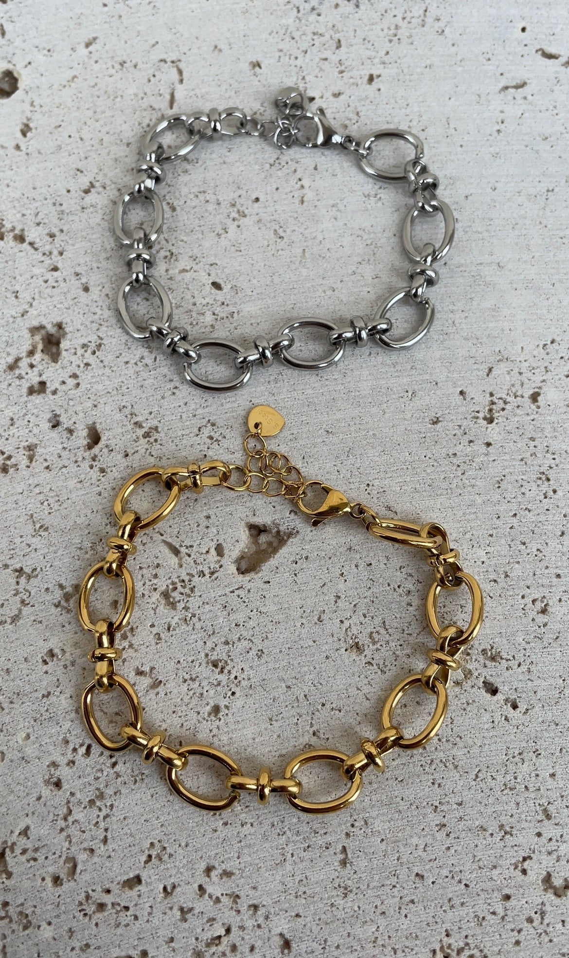 Oval chain bracelet