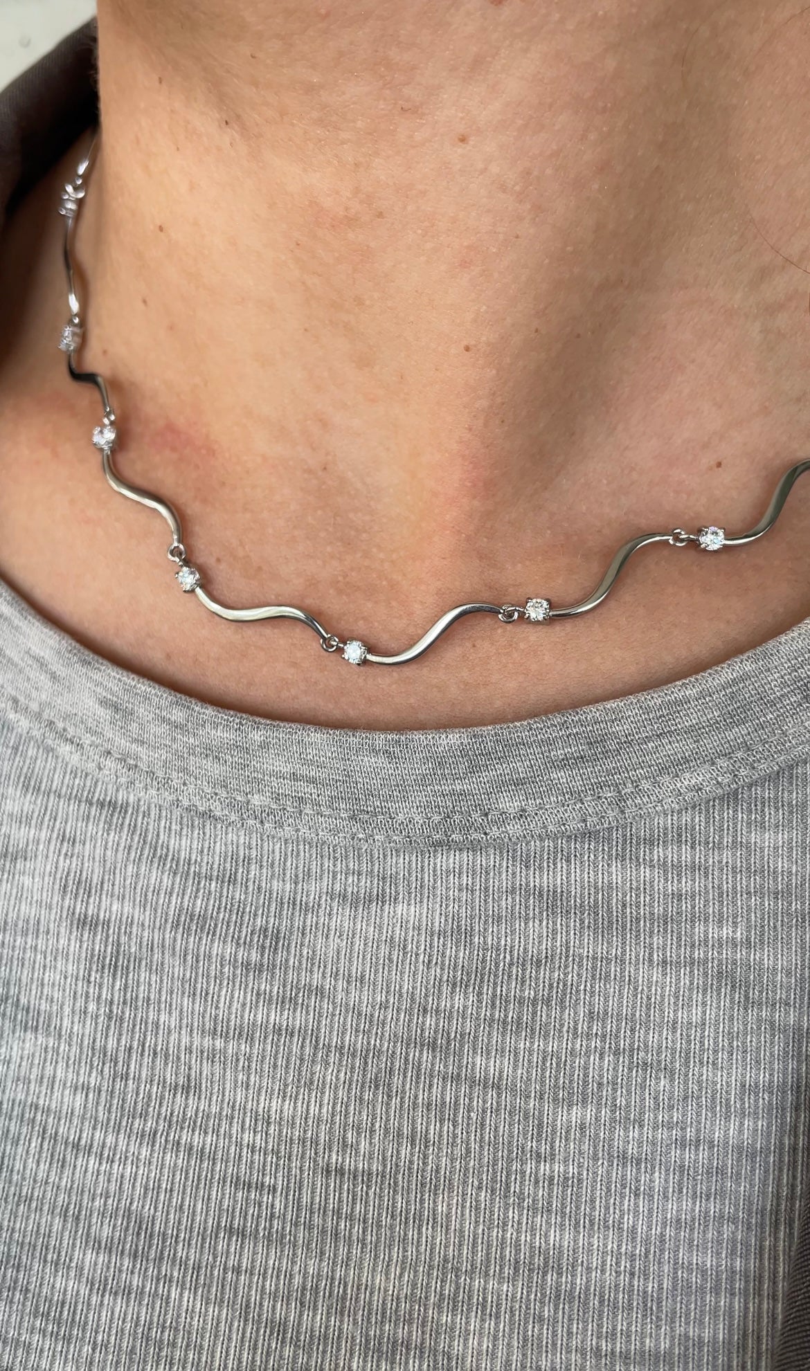 Wave necklace