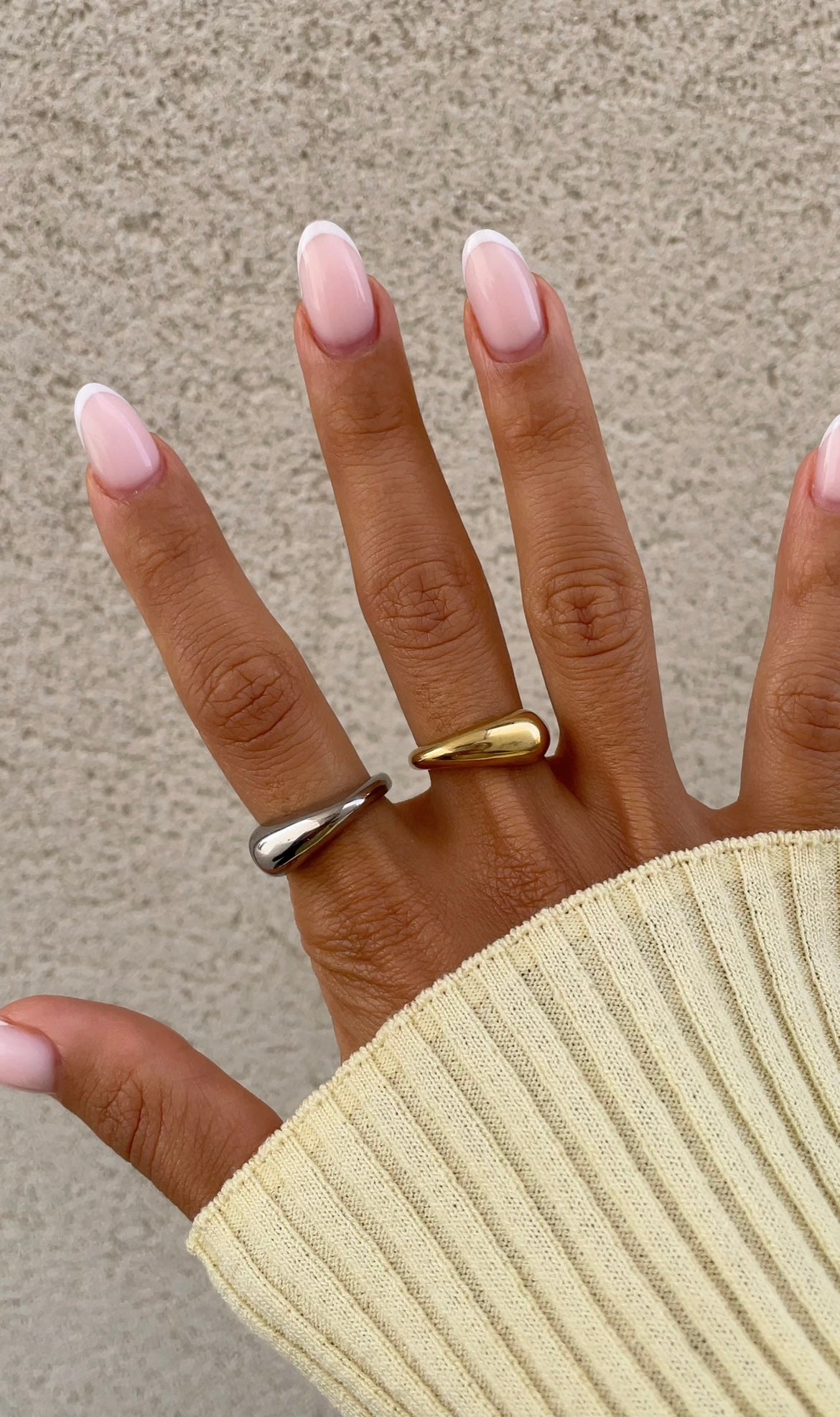 Asymetric ring