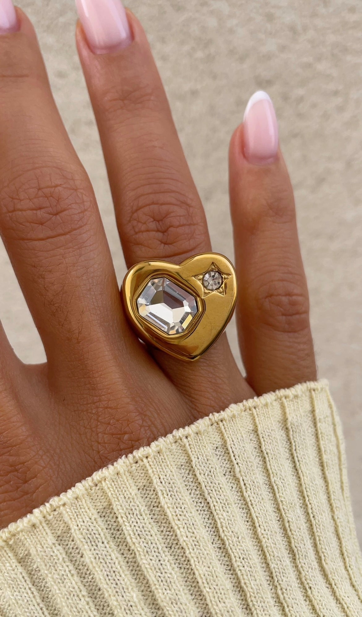 Heart shine ring