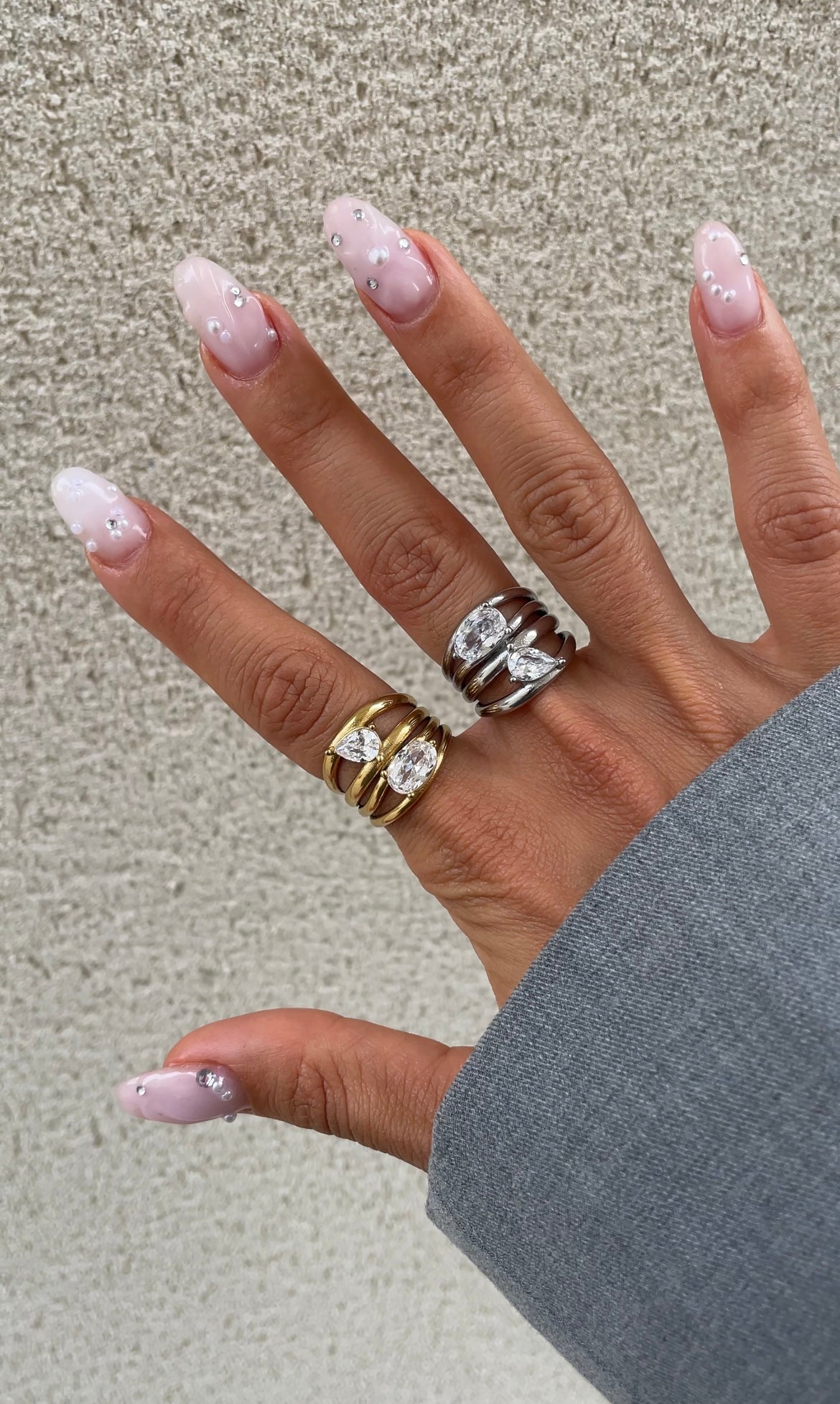 Gems Static laced ring