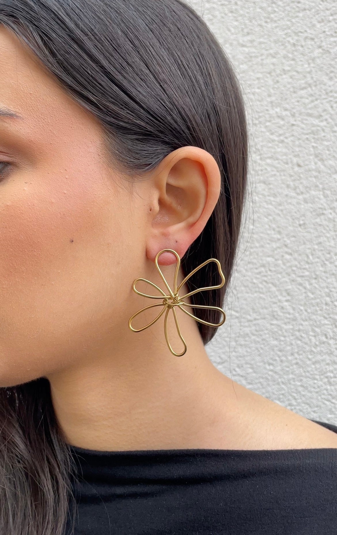 Huge Outline earrings