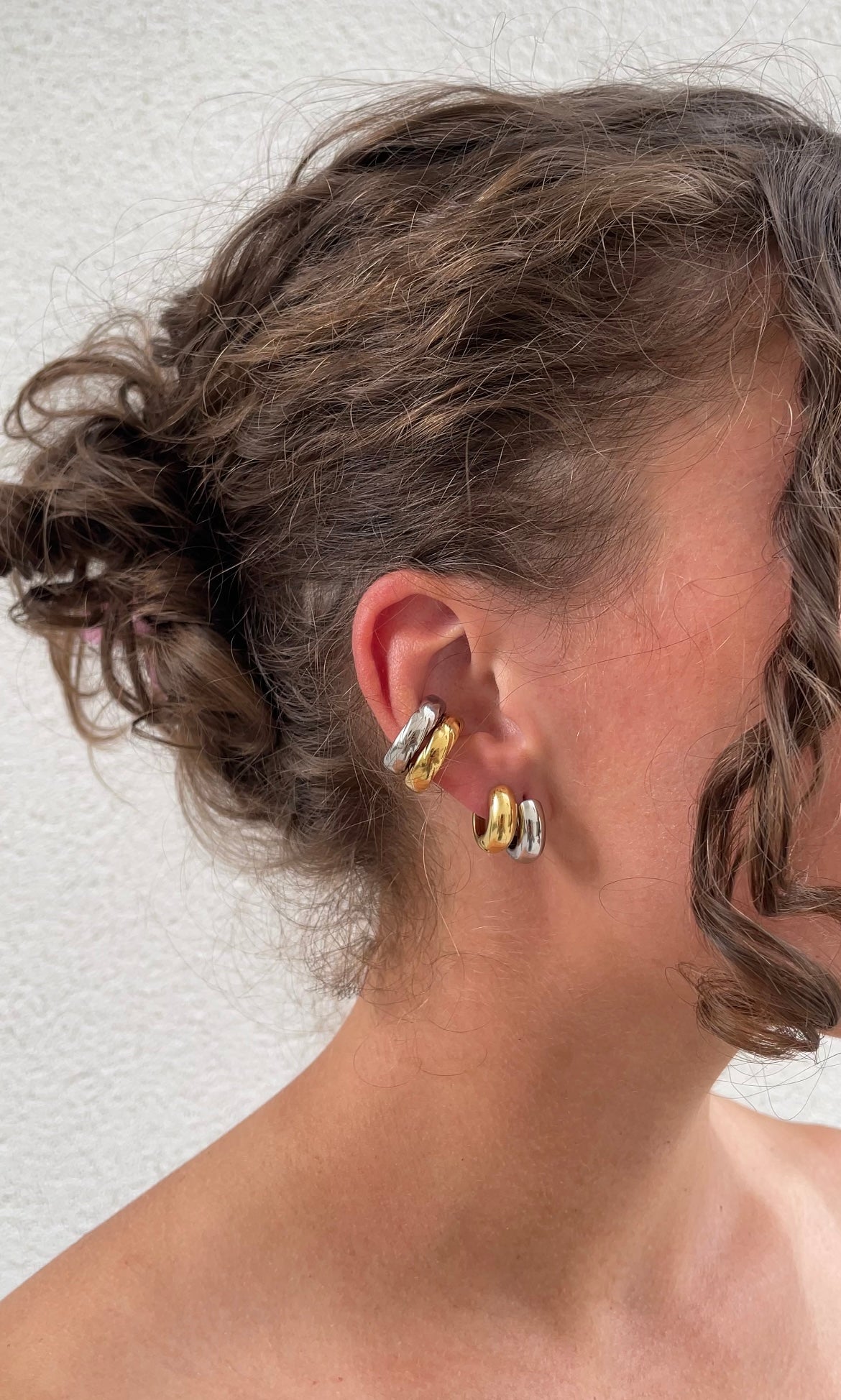 Twisted ear cuff