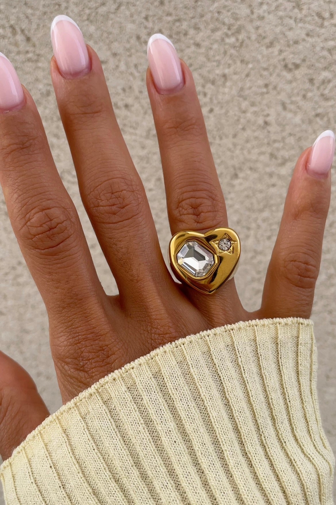 Heart shine ring