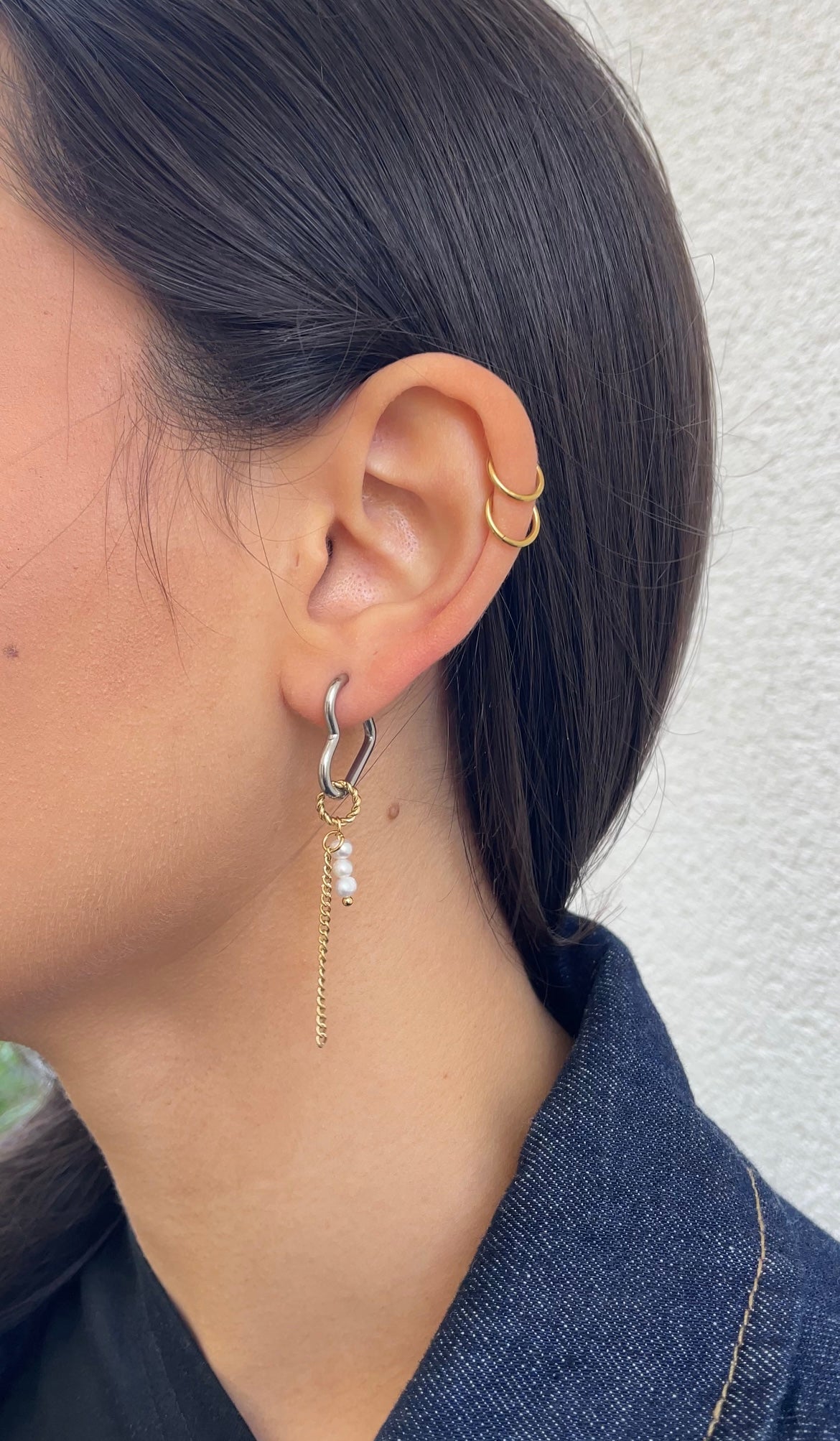 Asymetric heart earrings