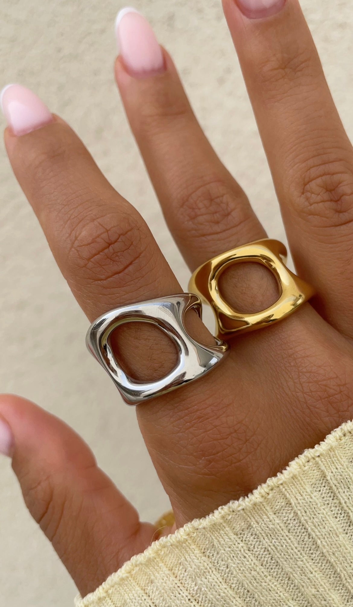 Grunge ring