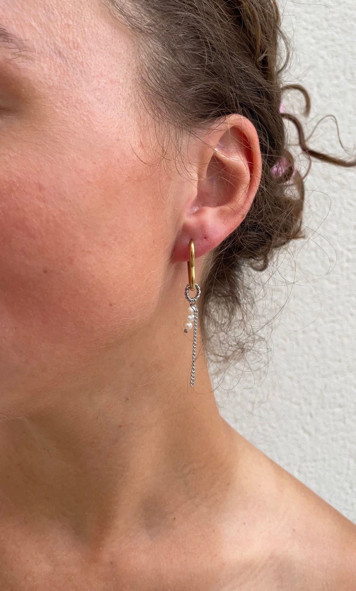 Asymetric heart earrings