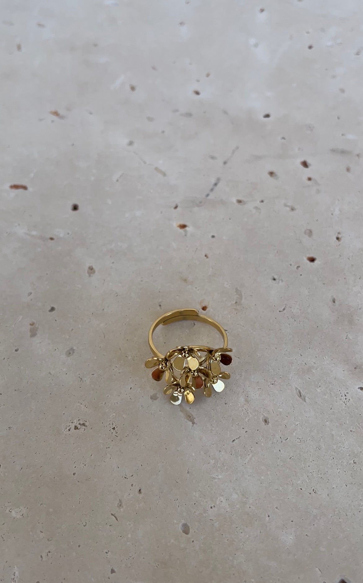 Natural ring