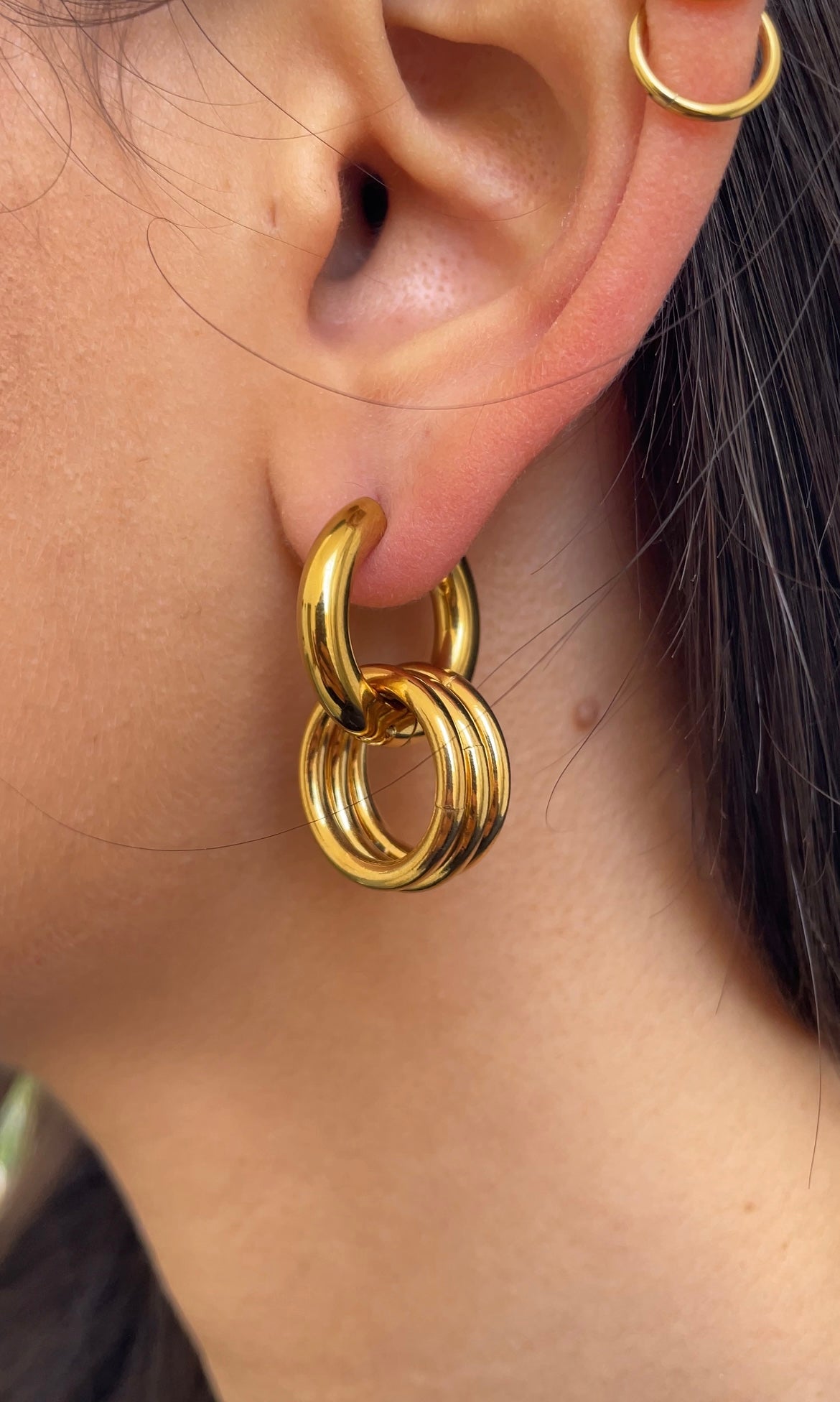 Round x hoop