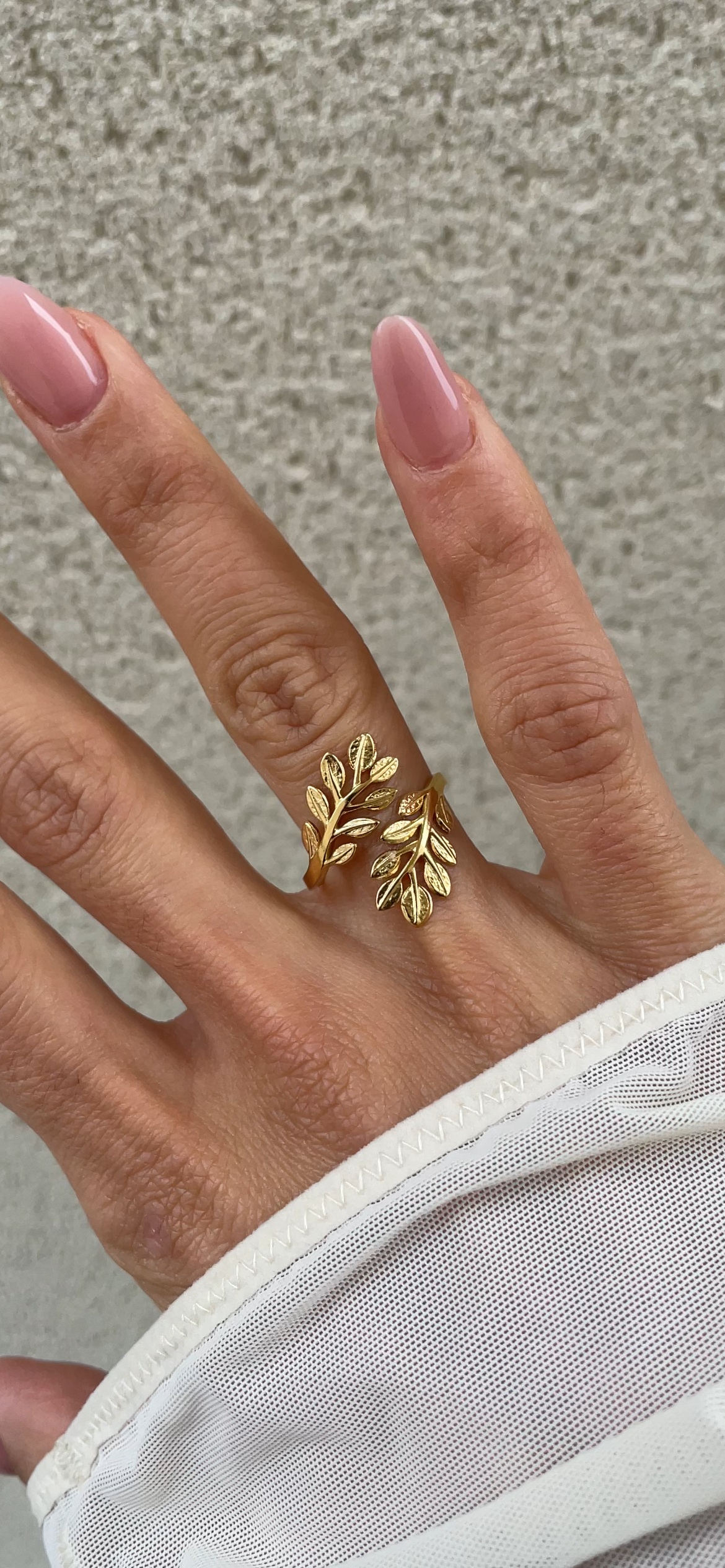 Laurier ring