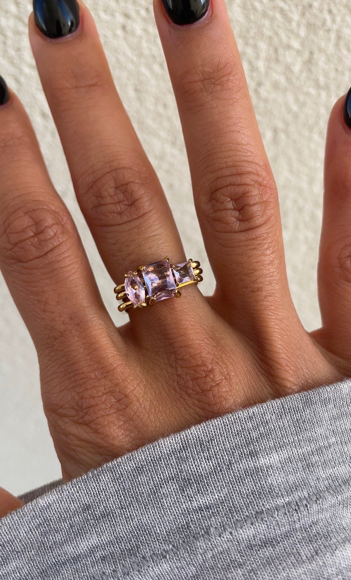 Colored gems ring