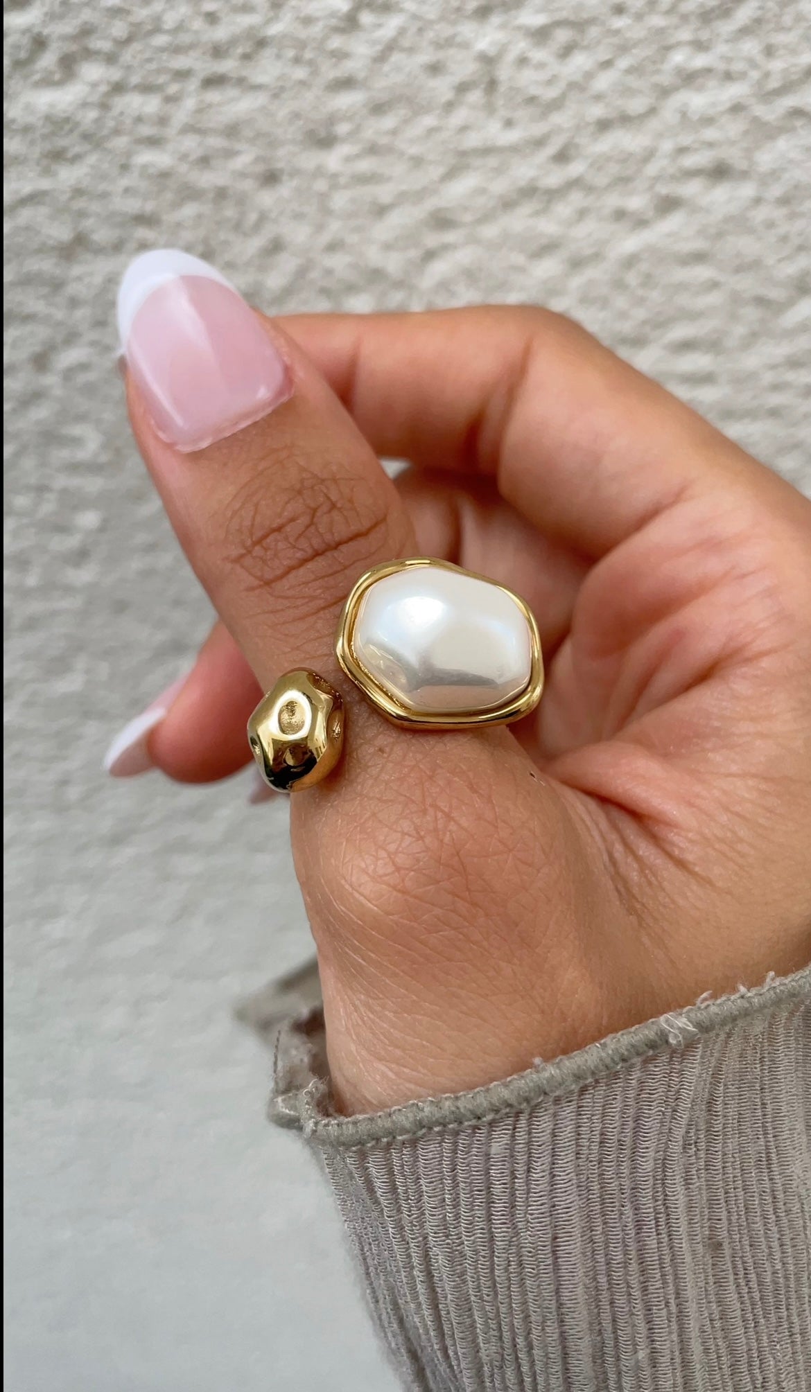 Water Pearl ring