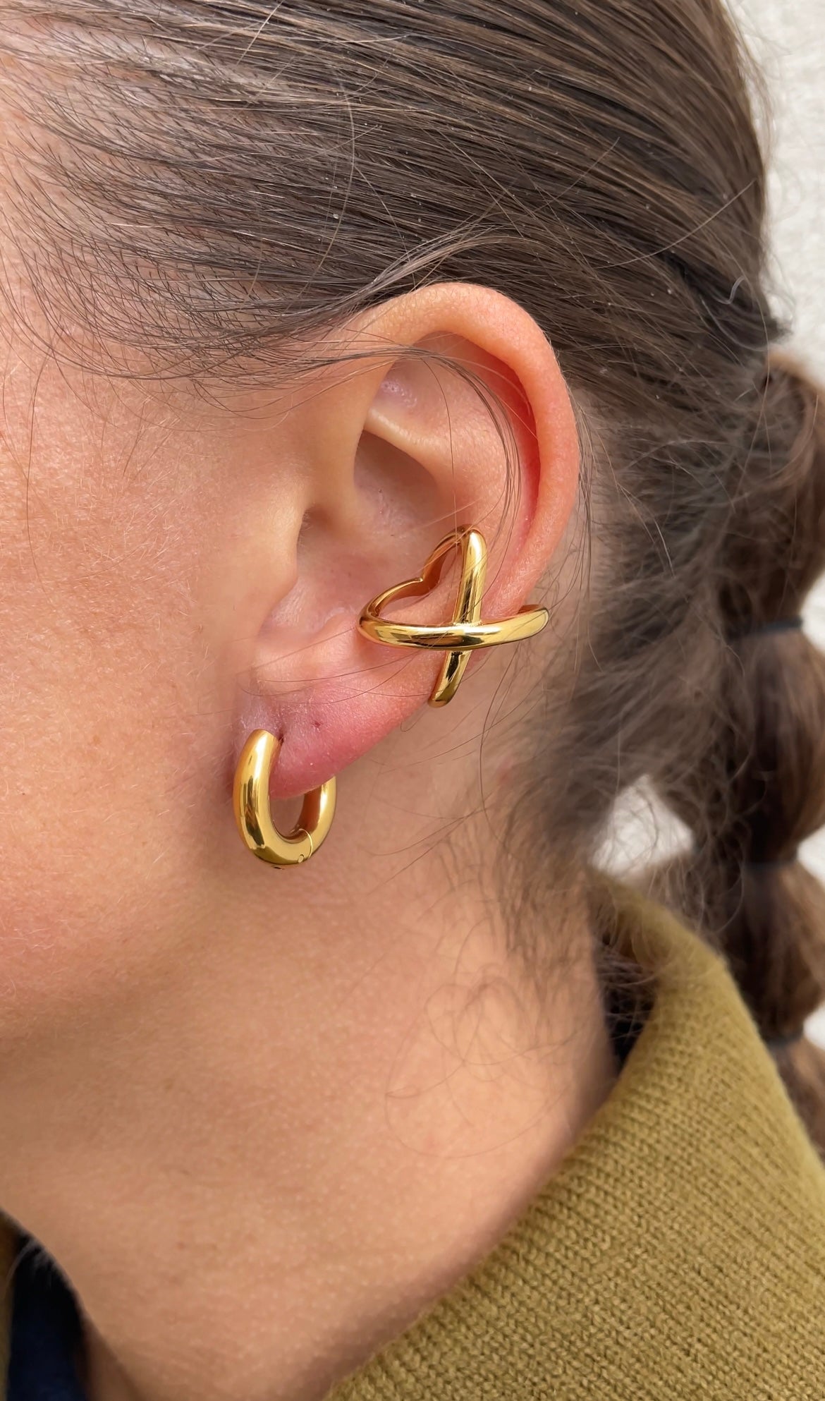 Cross ear cuff
