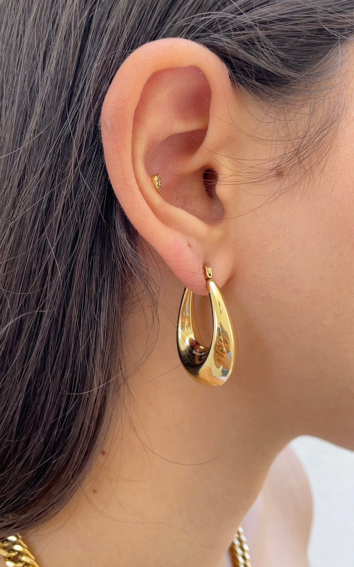 Big Parisian hoops