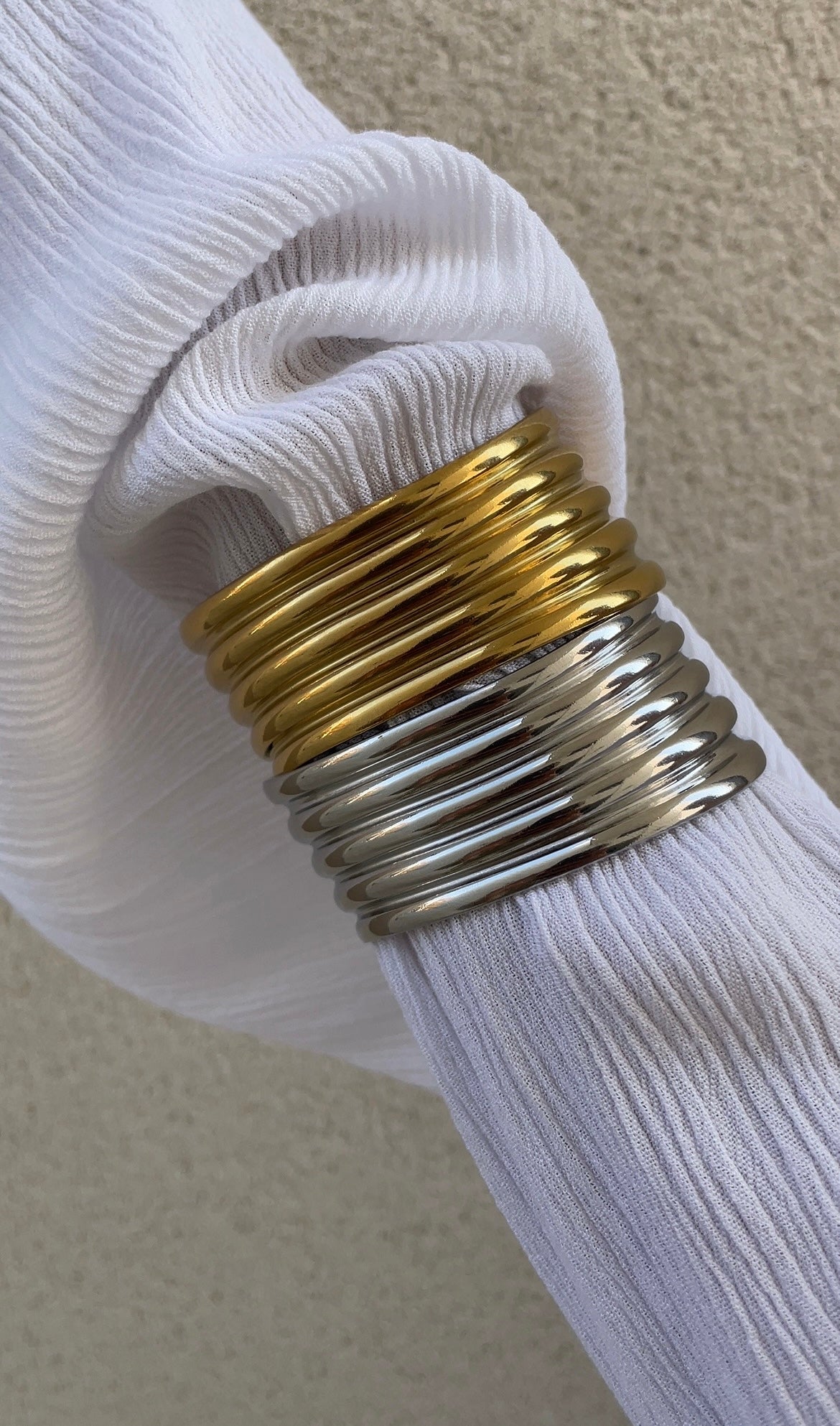 Roman bangle