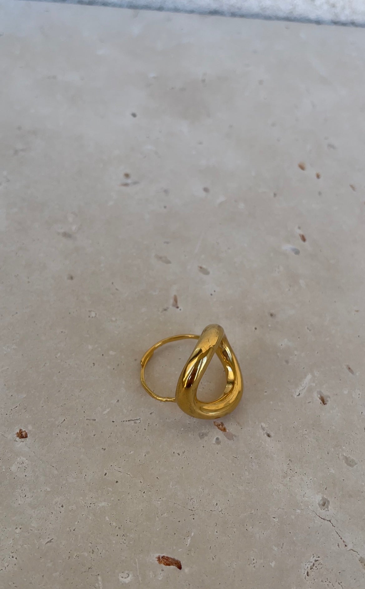 Round ring