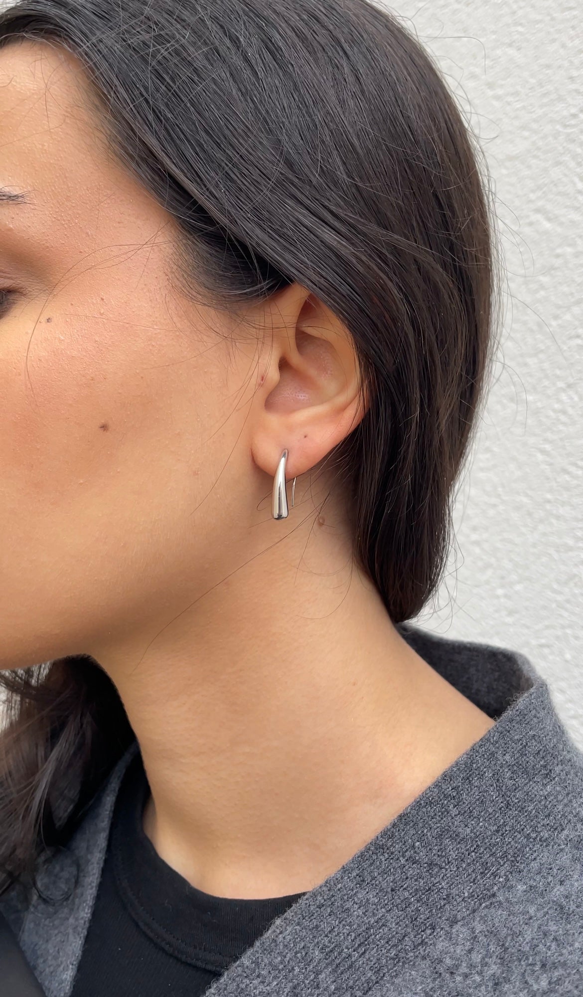 Straight earrings