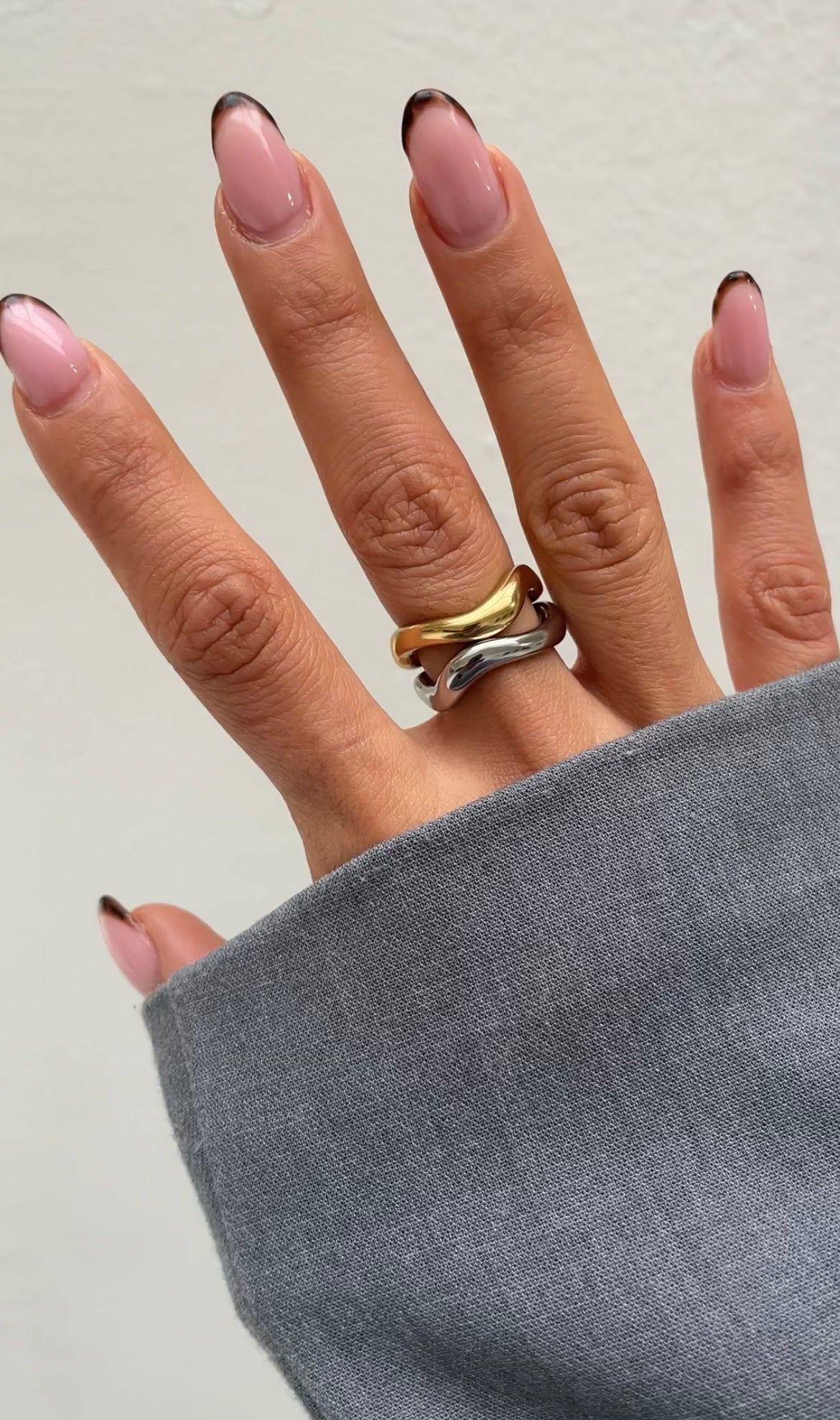Thin wave ring