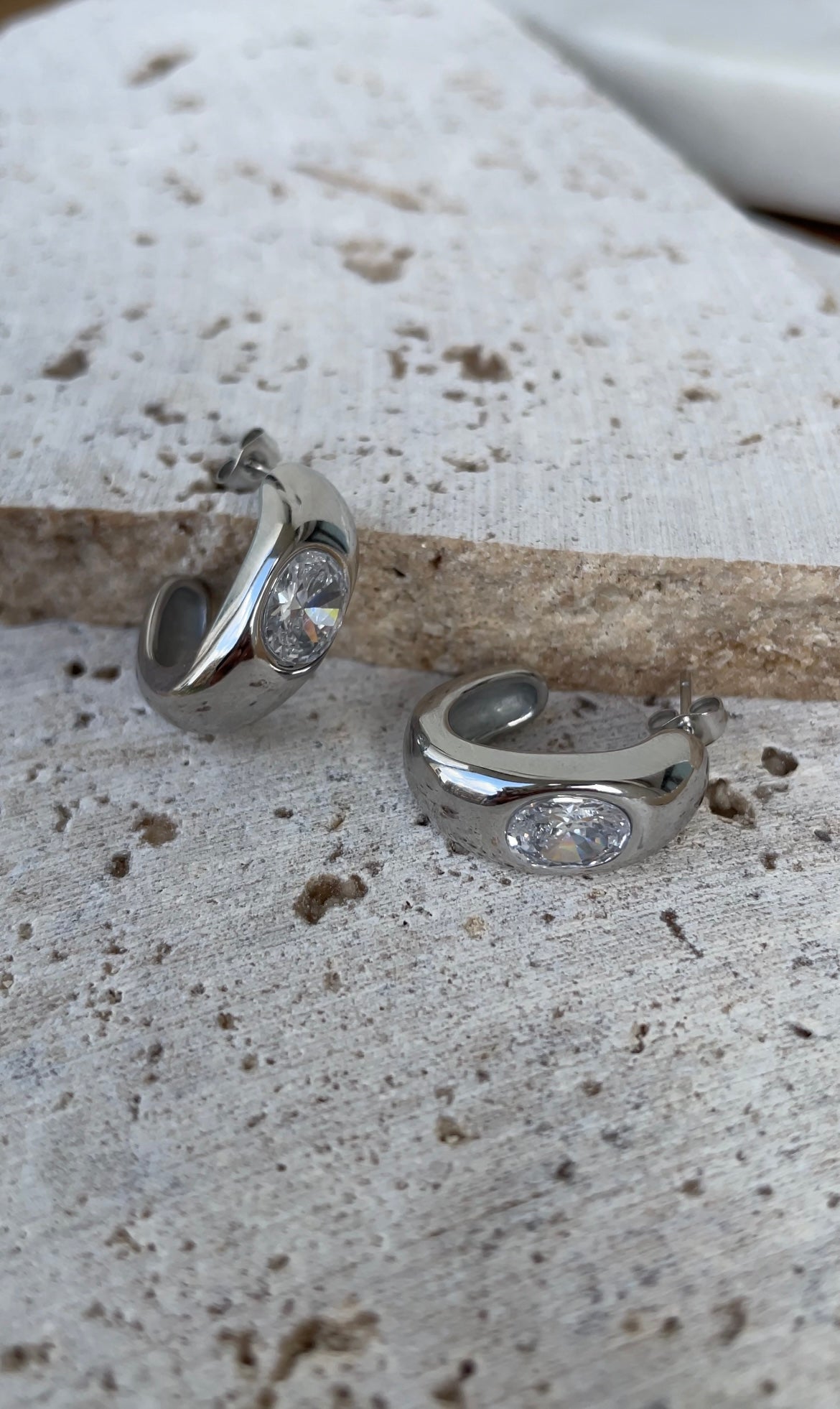 Eyes earrings