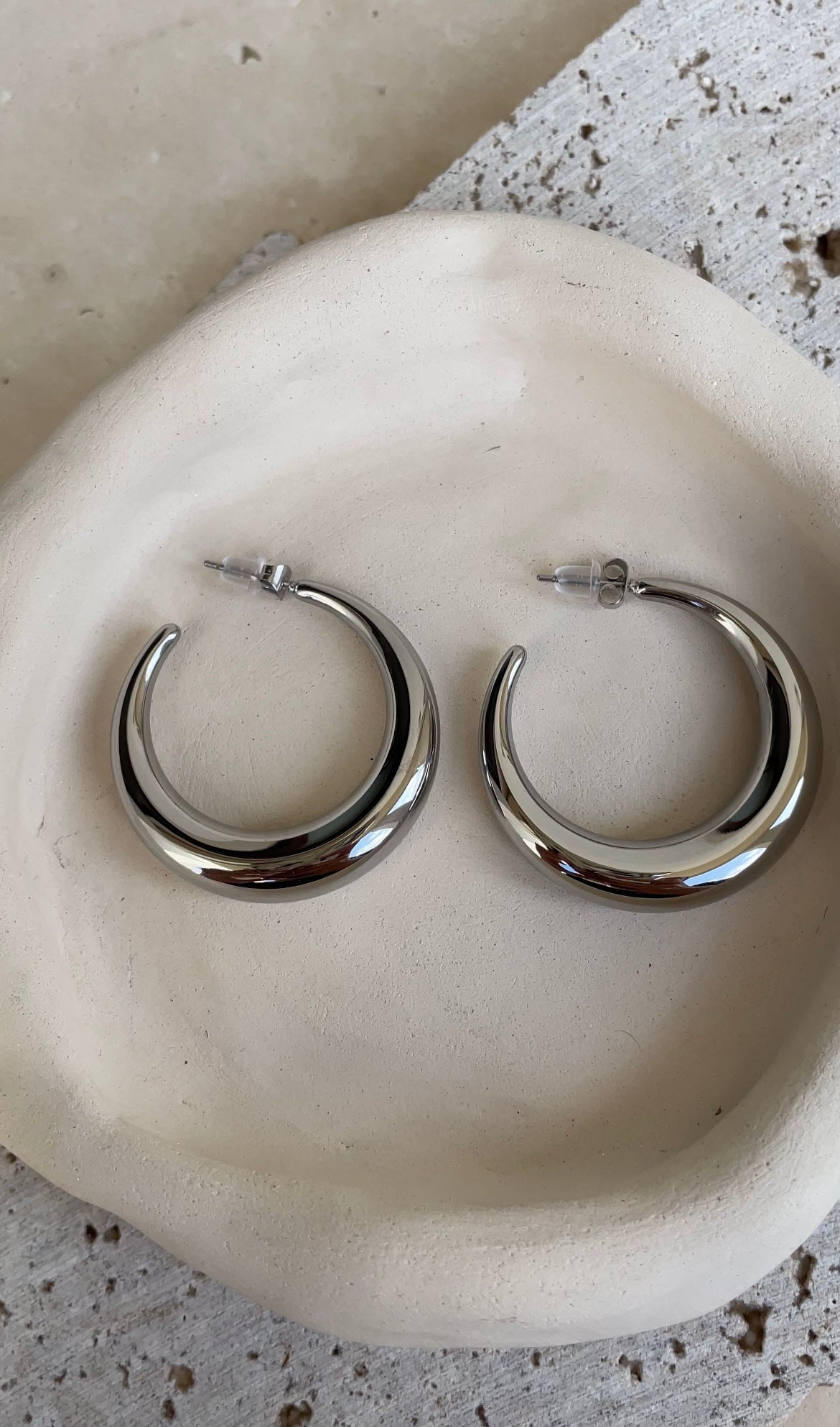 Moon hoops