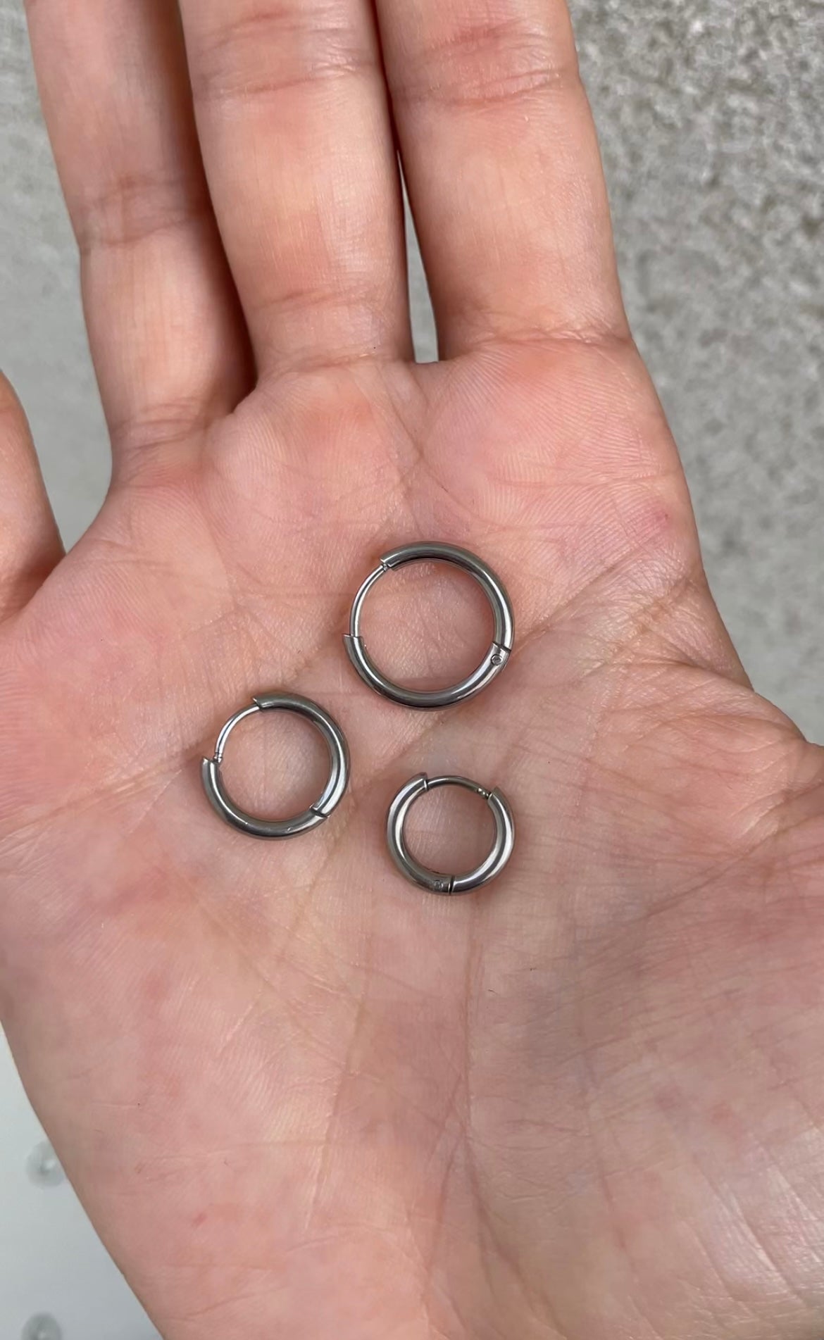 Thin Classic hoops