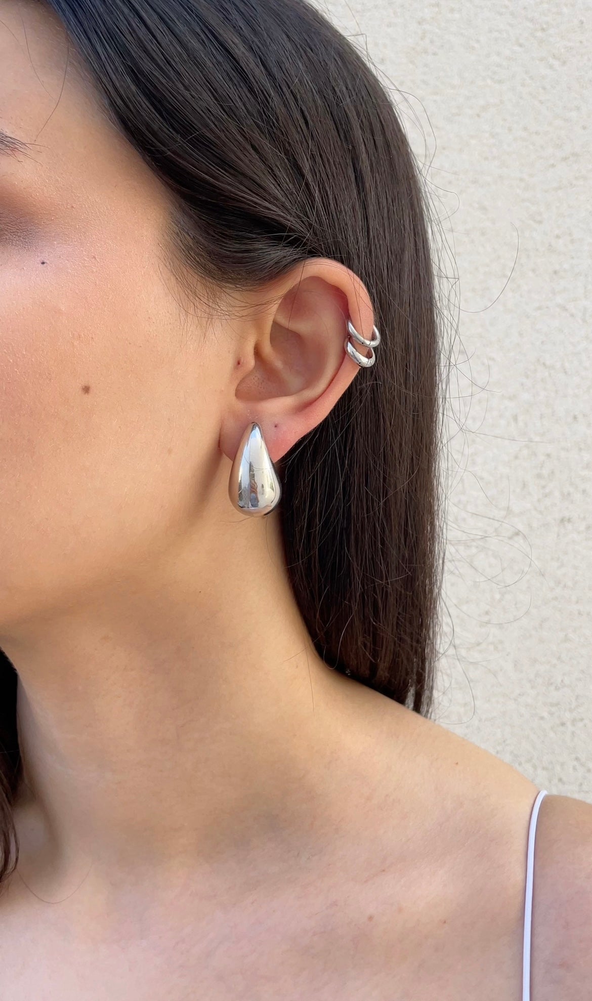 The drop earrings