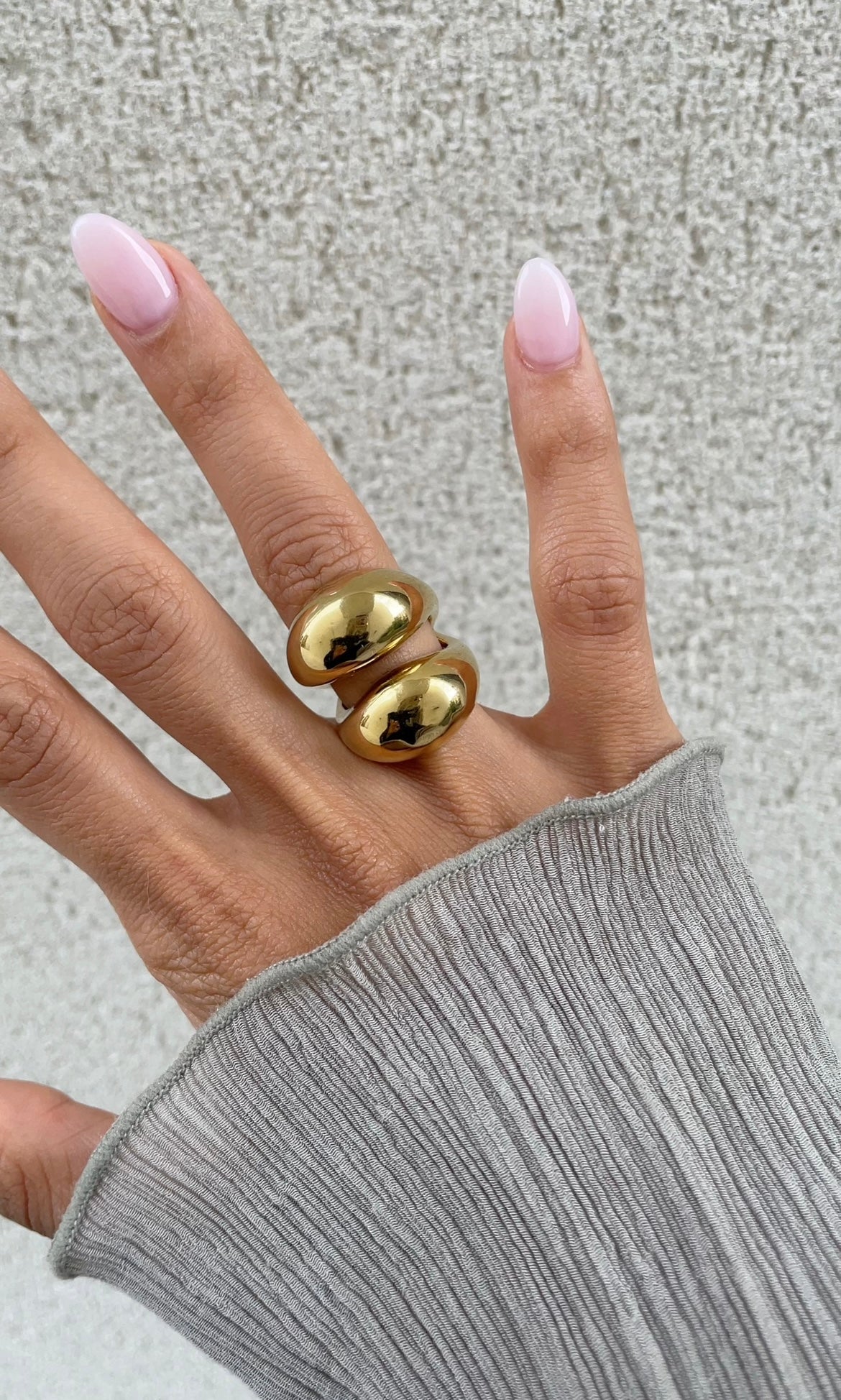 Camel ring