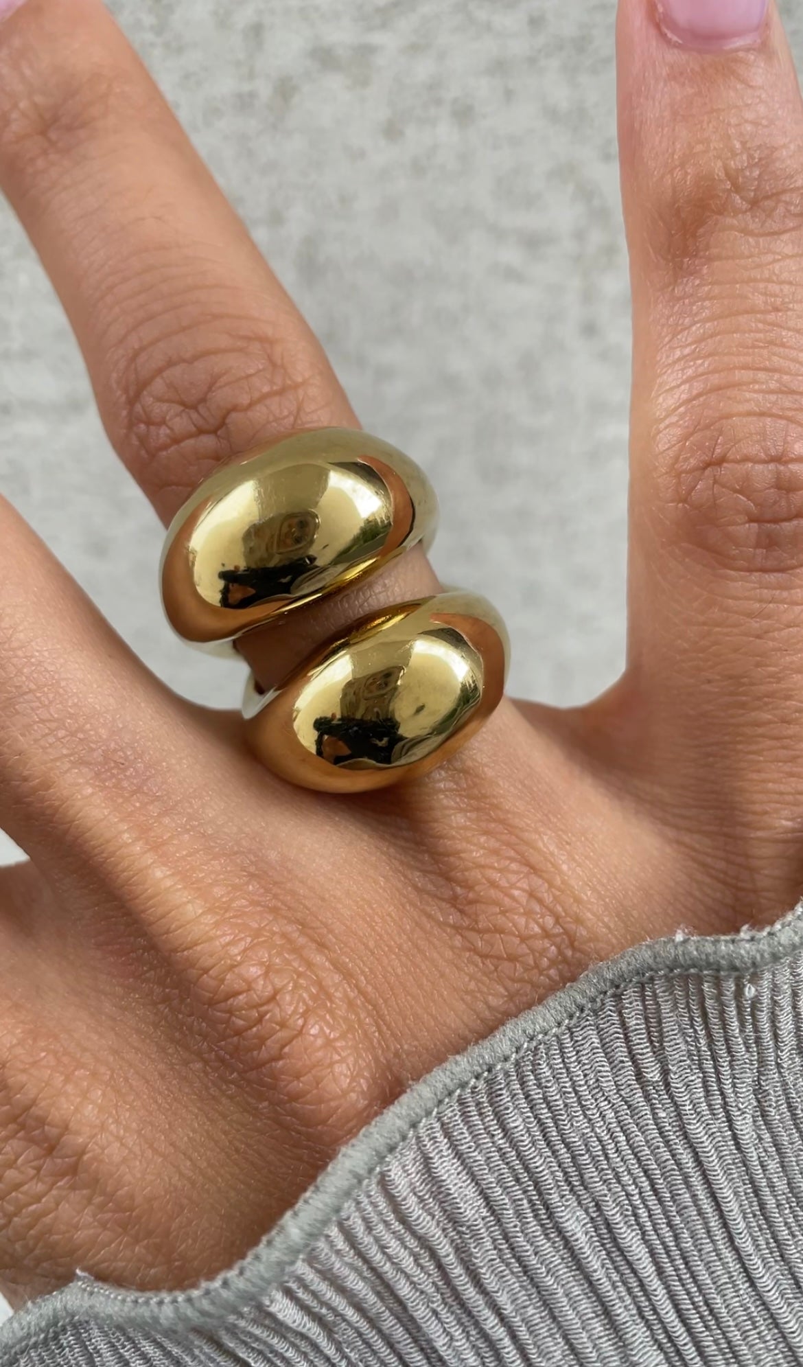 Camel ring