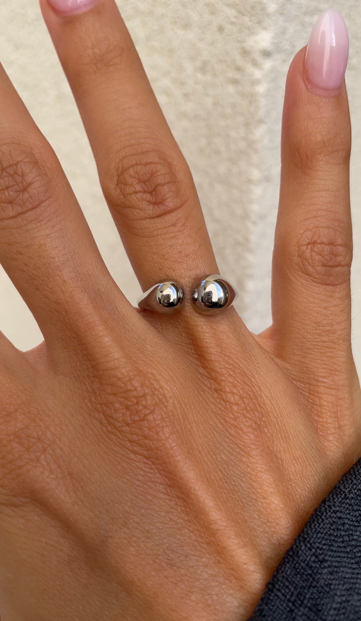 Eyes ring