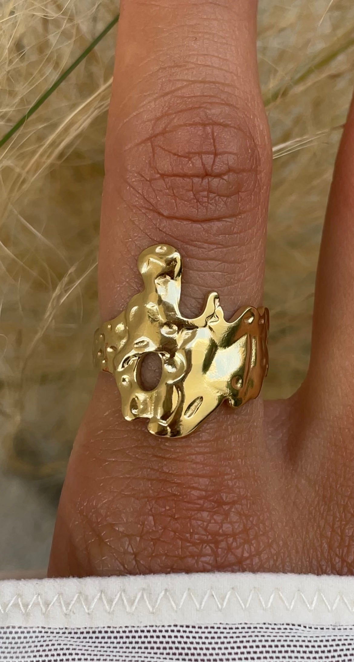 Stain ring