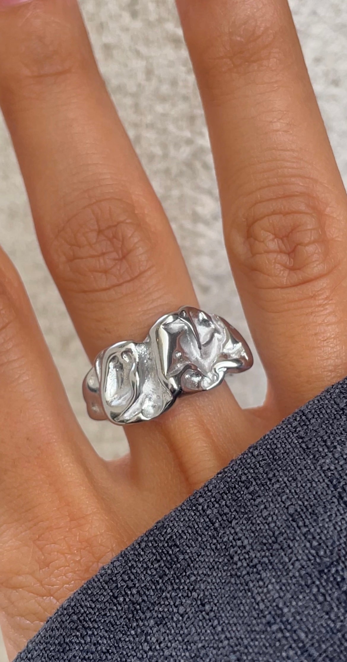 Textured ring