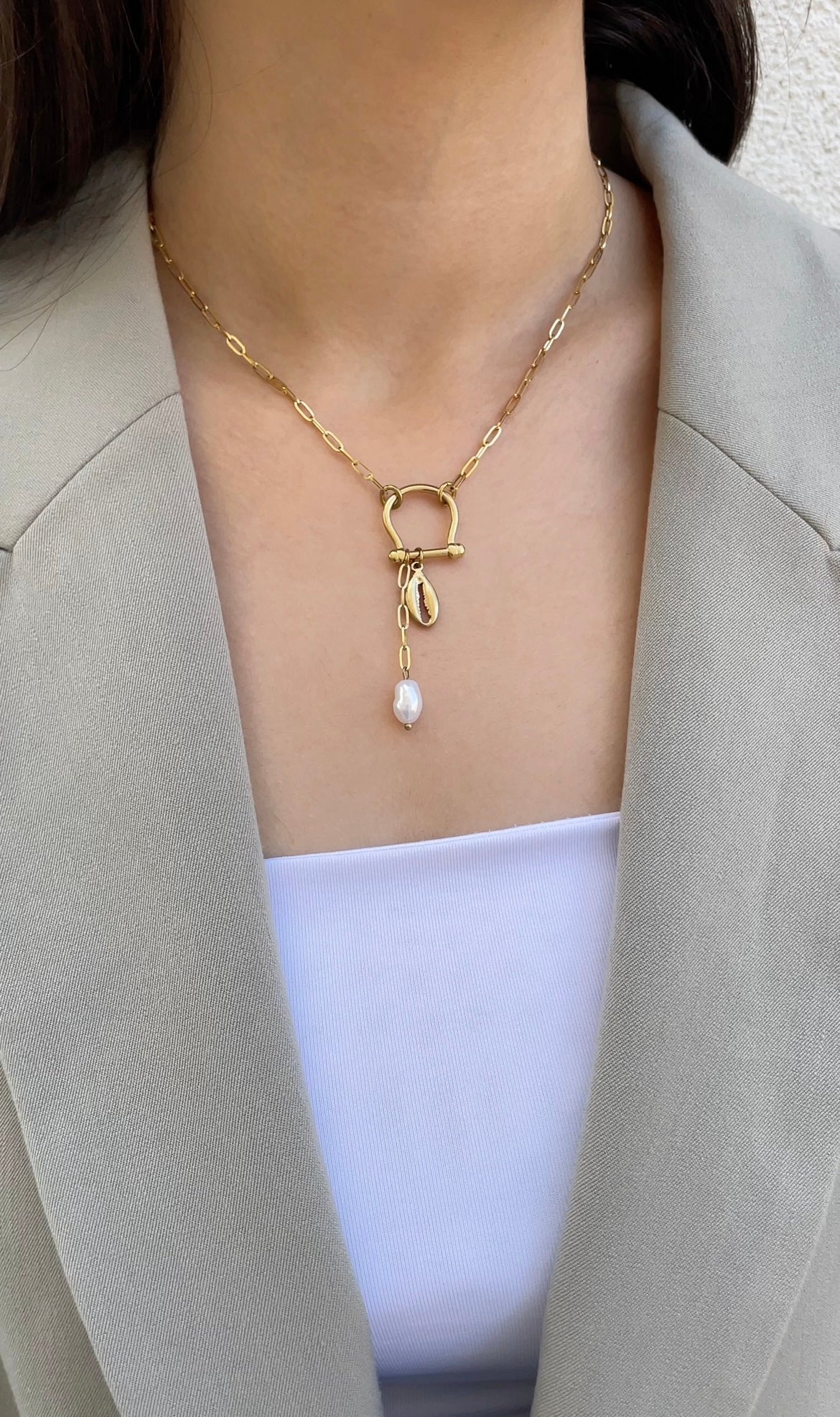 Harpe necklace
