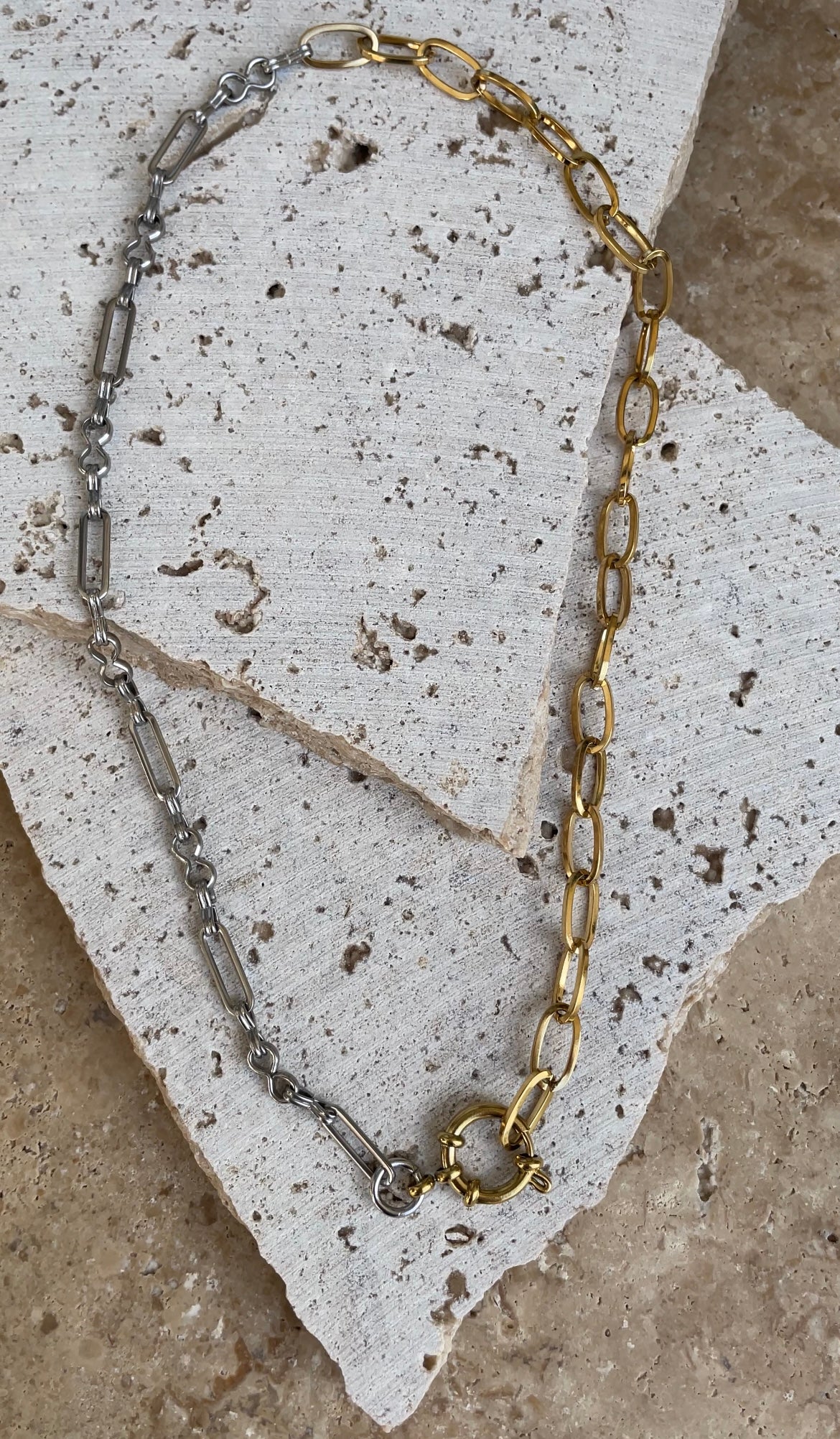 Bicolor necklace