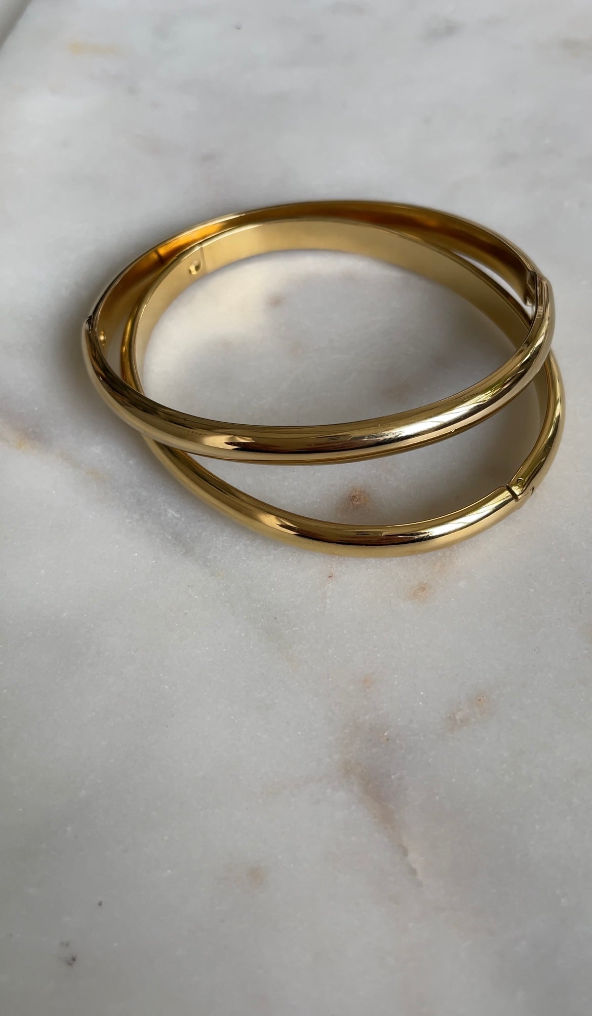 Simple bangle