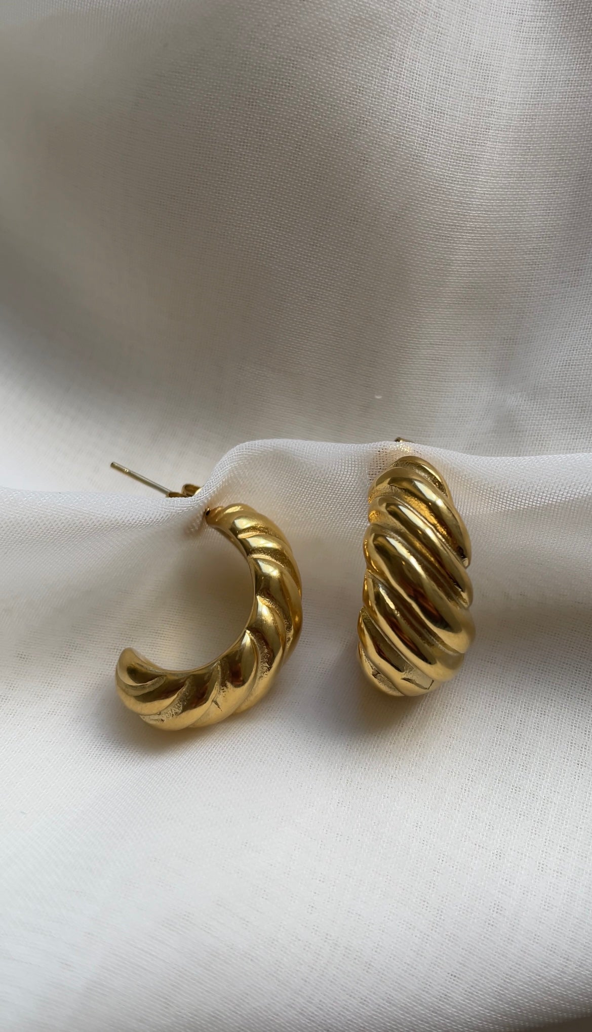Croissant earrings