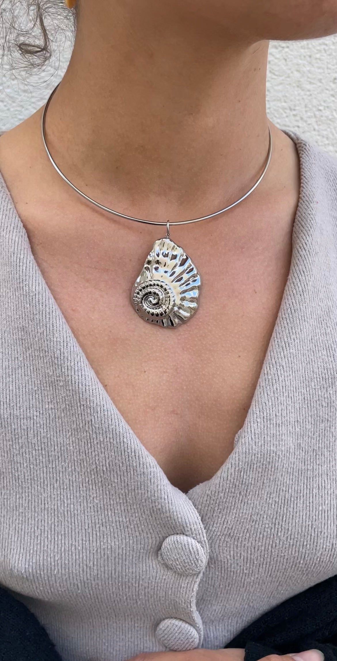 Huge shell necklace