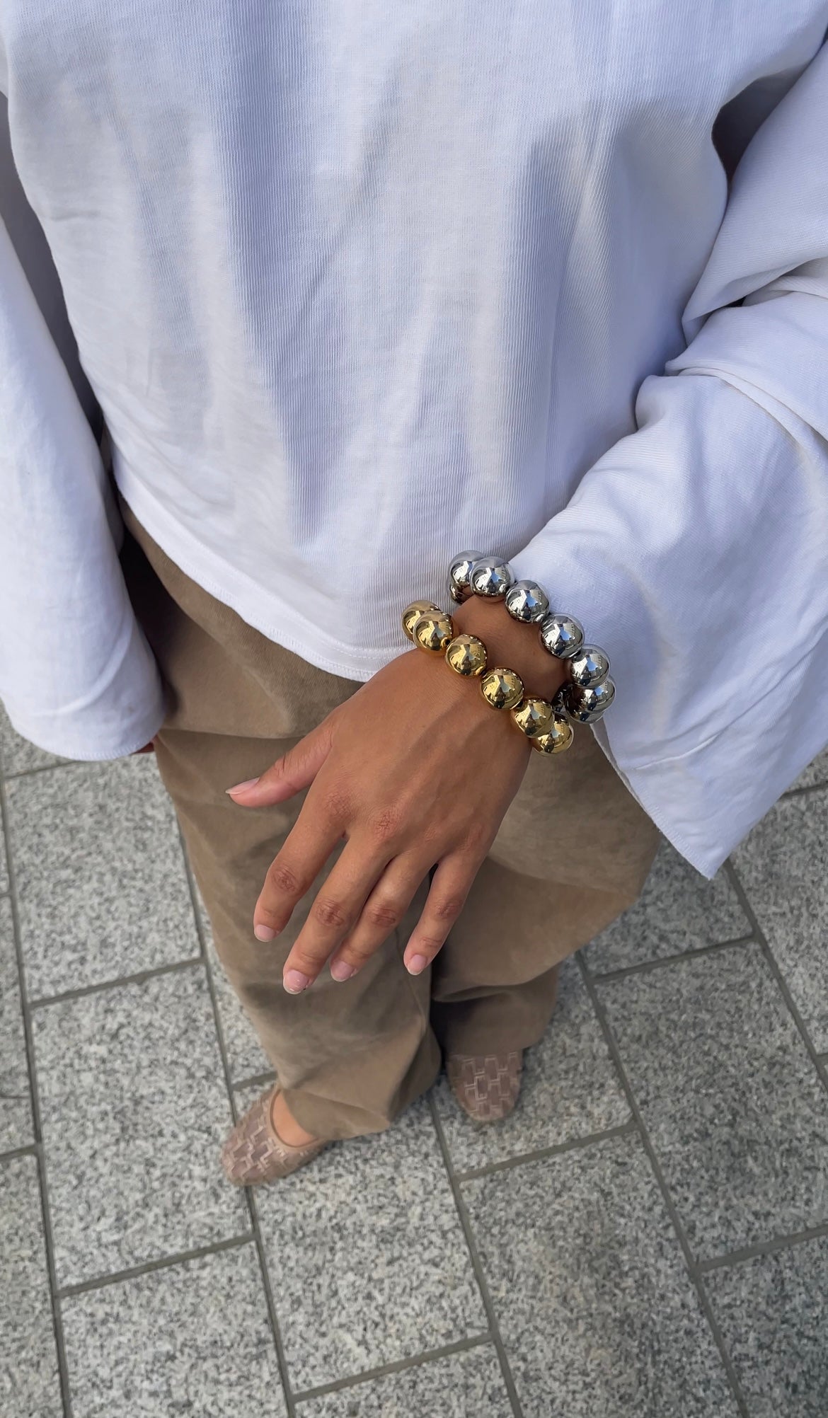 Huge Metal pearl bracelet